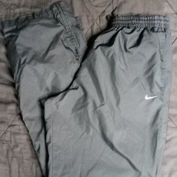 Nike Vintage Nike Small Swoosh Mesh Lined Wind Pants Joggers Size US 32 / EU 48 - 1 Thumbnail