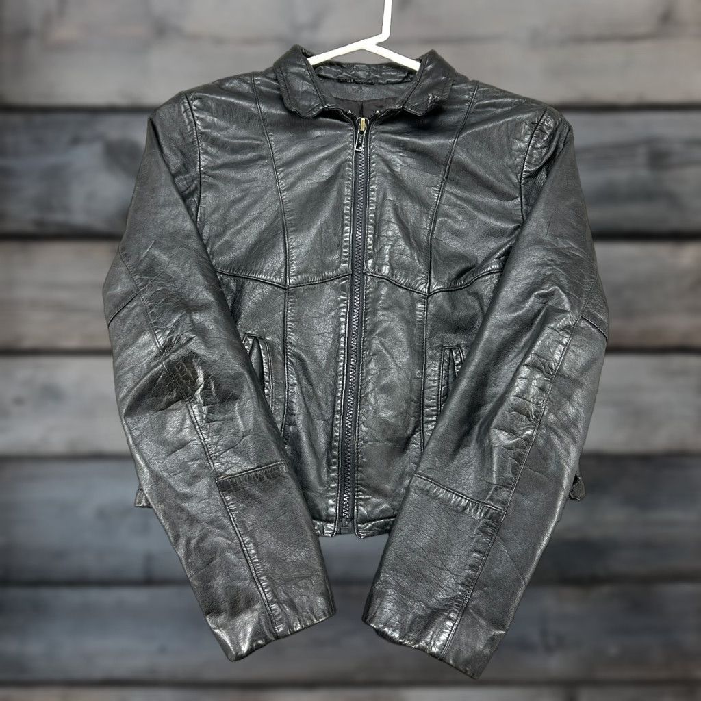 Vintage VINTAGE Wilsons Leather Jacket Women 10 Black Bomber Genuine Biker Crop Moto 80s Size L / US 10 / IT 46 - 1 Thumbnail