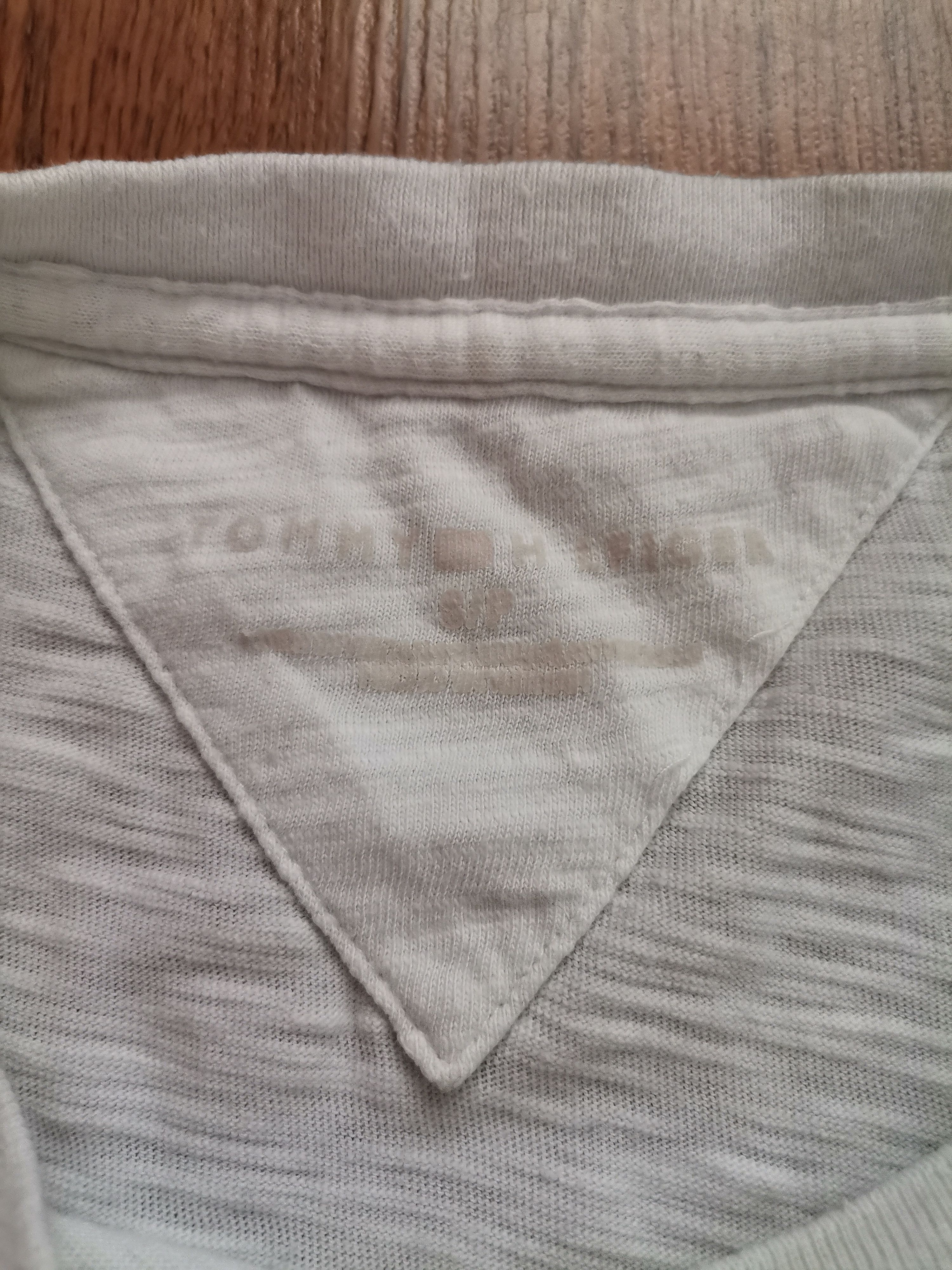 Tommy Hilfiger Tommy Hilfiger T-Shirt Size US S / EU 44-46 / 1 - 3 Thumbnail