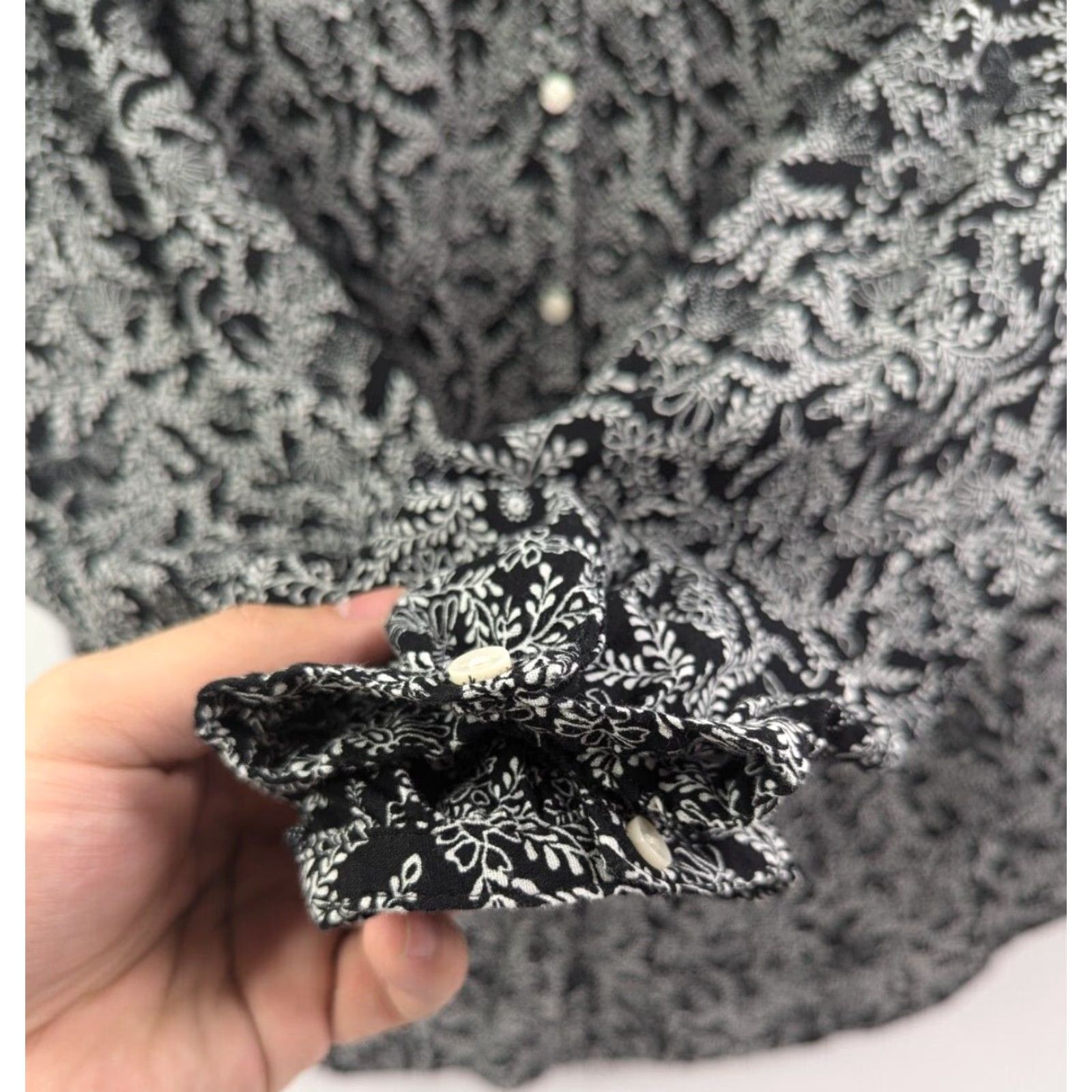 Old Navy Old Navy Button Blouse Women's S Black White Floral Oversized Band Collar Crew Neck Shirt Tunic Fashion Size S / US 4 / IT 40 - 2 Thumbnail