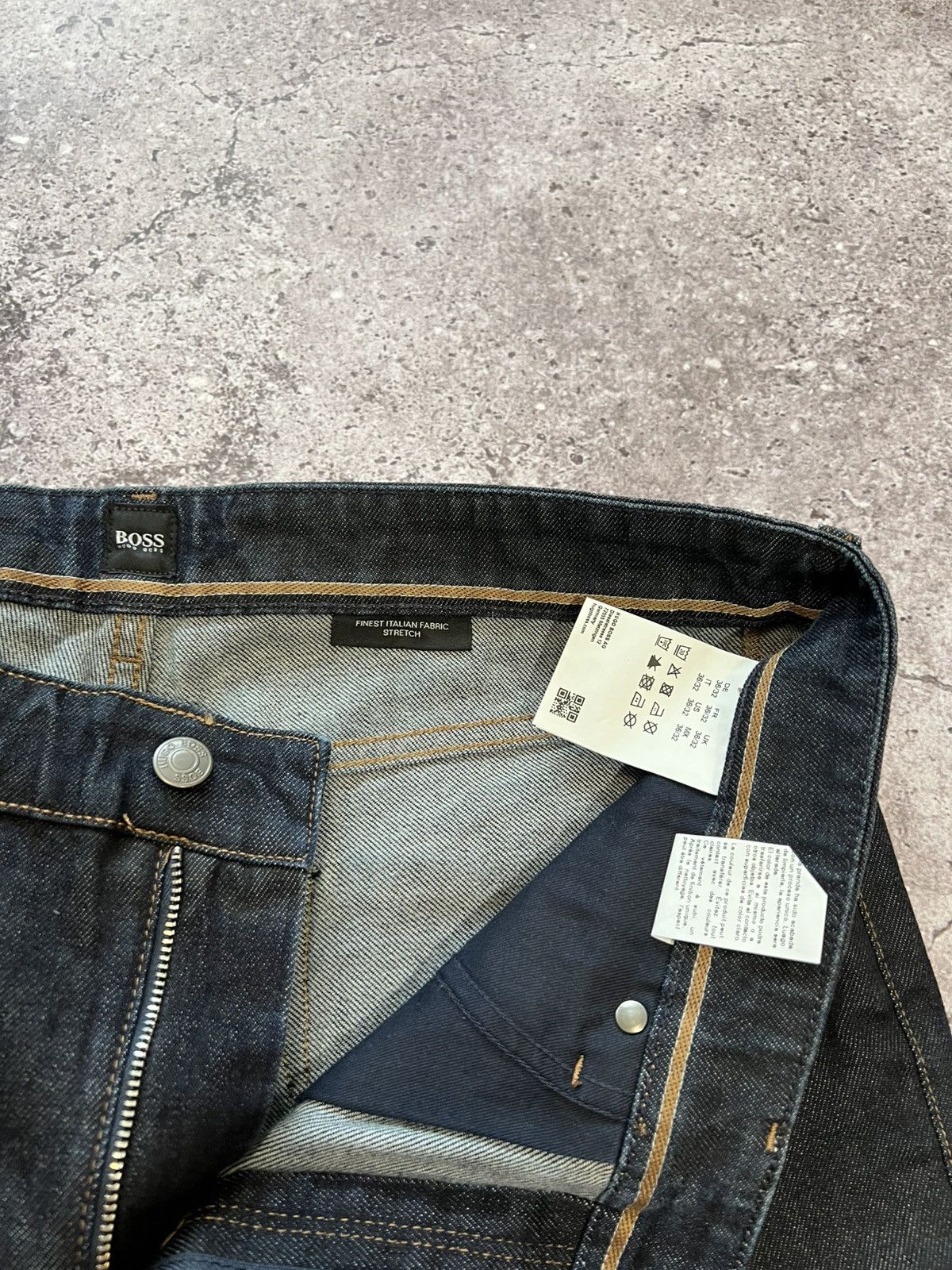 Hugo Boss HUGO BOSS Italian denim Jeans 36/32 Selvedge Size US 36 / EU 52 - 4 Thumbnail