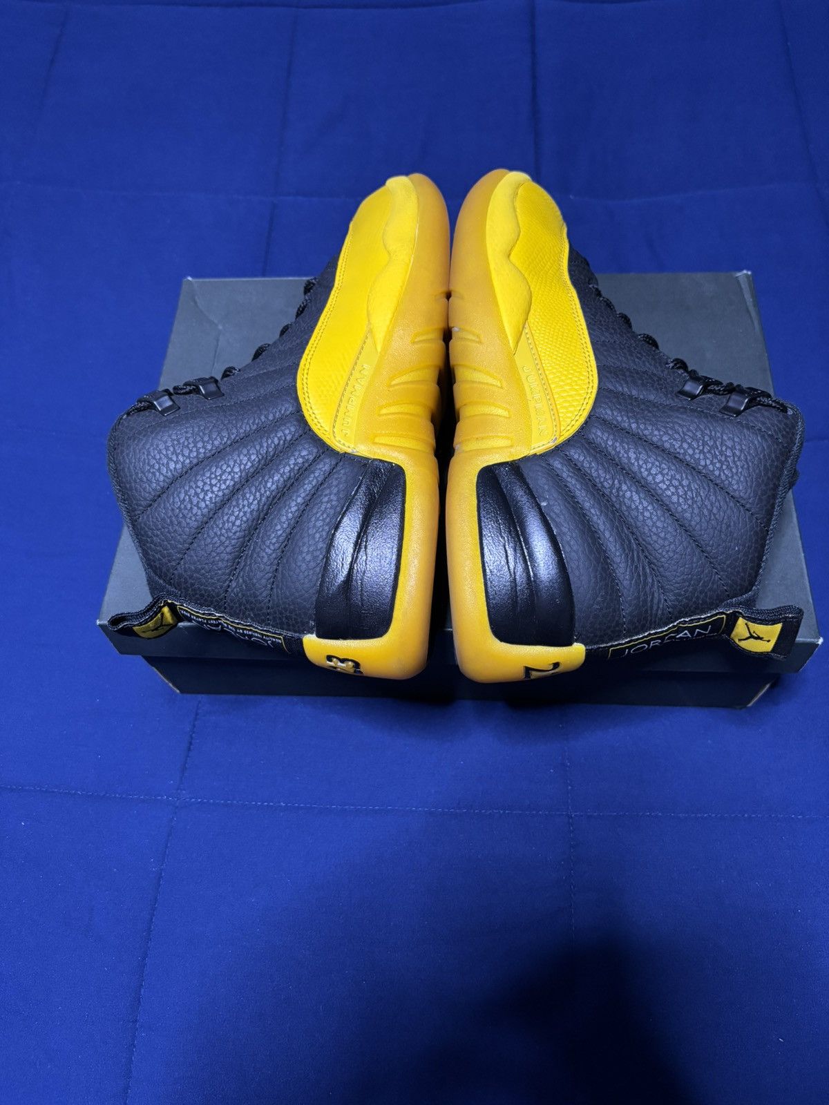 Jordan Brand Jordan 12 Retro University Gold 2020 Size 9 Size US 9 / EU 42 - 2 Thumbnail