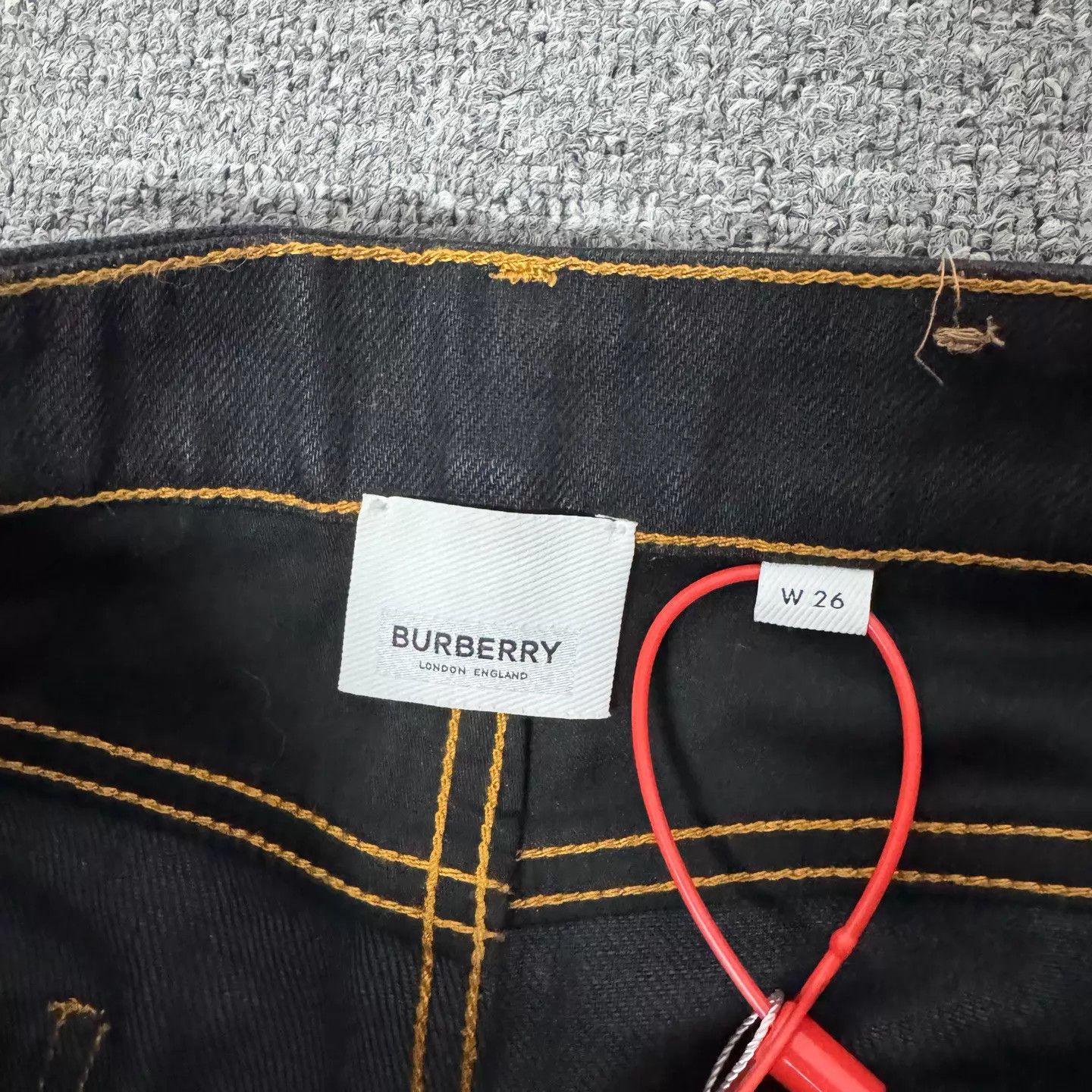 Burberry Burberry navy blue topstitch flared jeans hem slit 26 99new Size 26" / US 2 / IT 38 - 5 Thumbnail