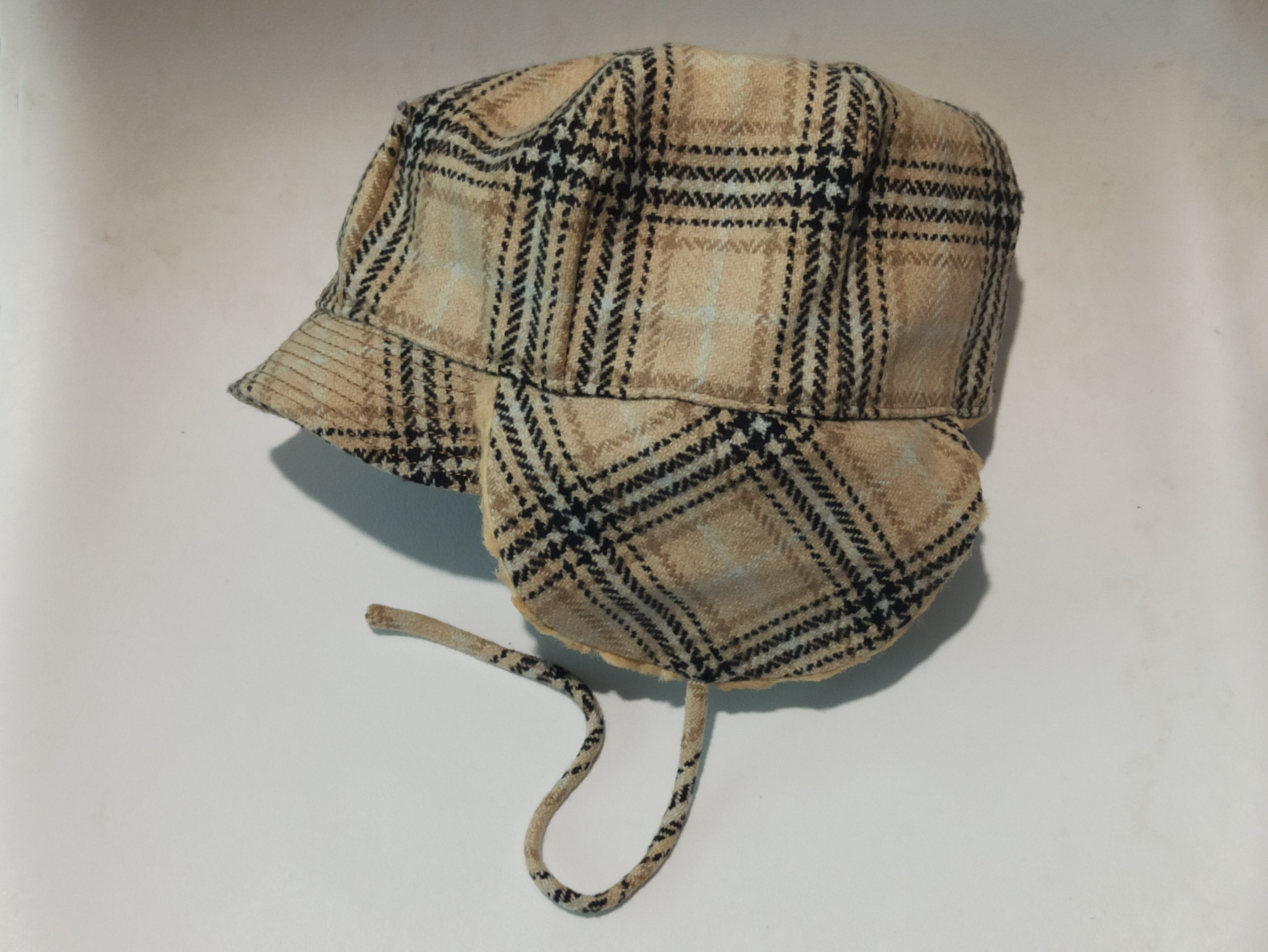 Vintage Womens rare vintage hat with ear flaps Size ONE SIZE - 2 Thumbnail