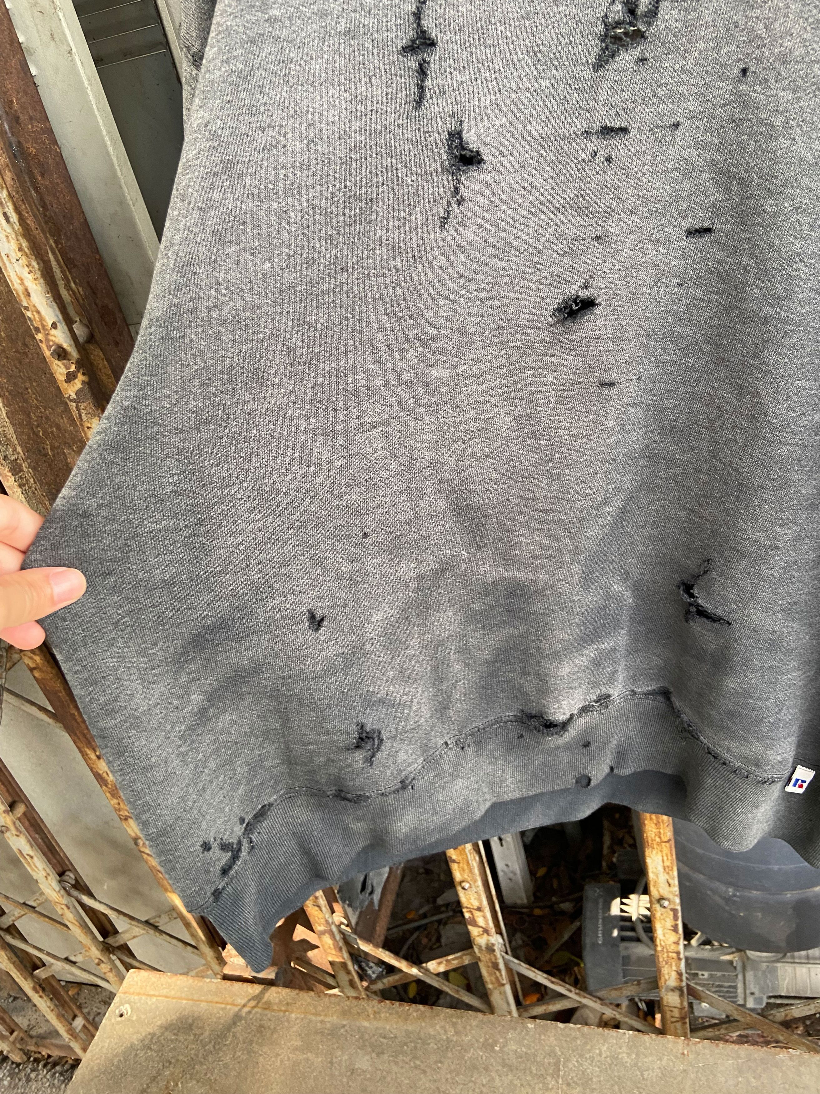 Vintage Thrashed Distressed & Faded Russell Sweatshir ERD Grunge Size US L / EU 52-54 / 3 - 22 Thumbnail