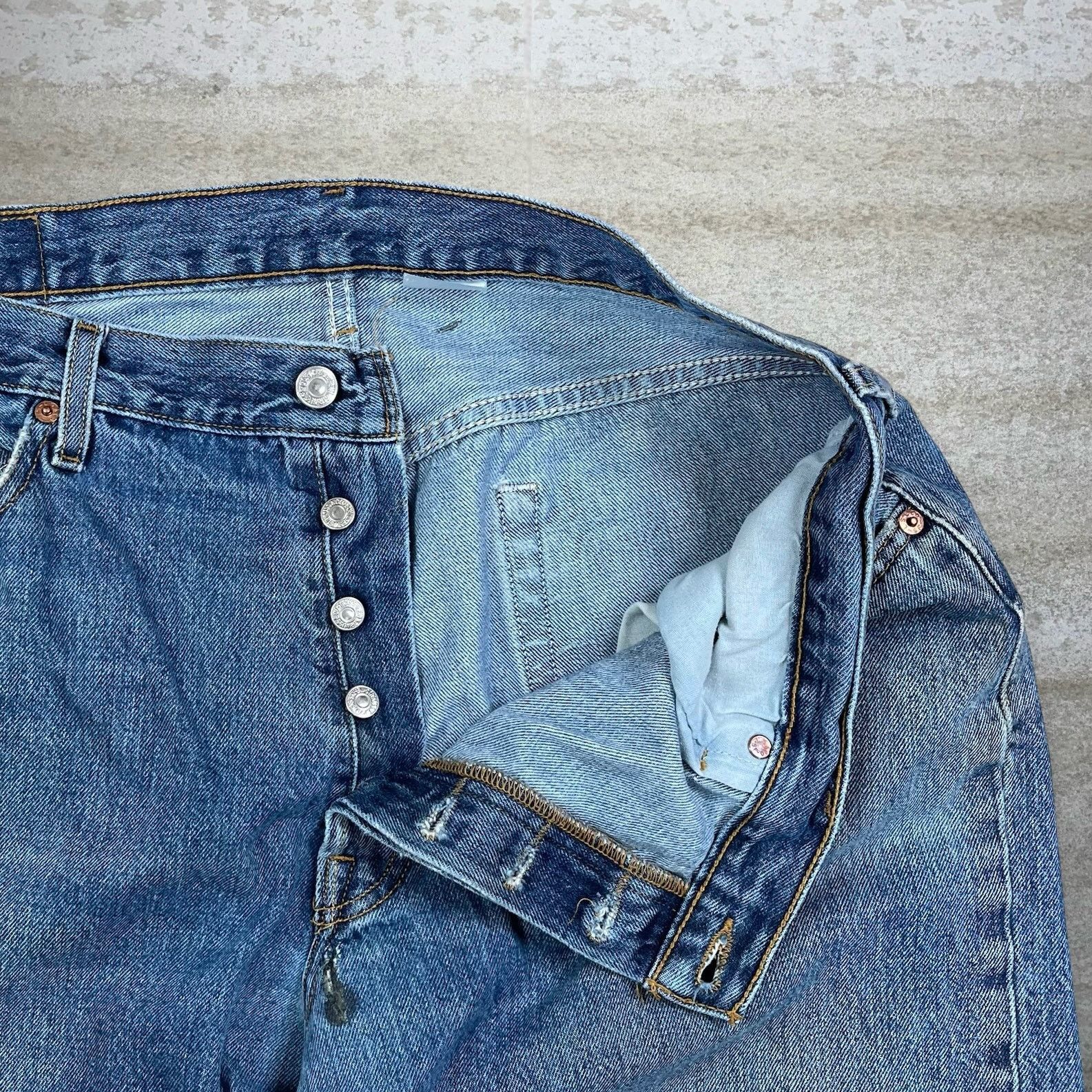 Levi's Vintage 90s Levis Jeans 501 36x30 Straight Fit Medium Wash Size US 36 / EU 52 - 5 Thumbnail