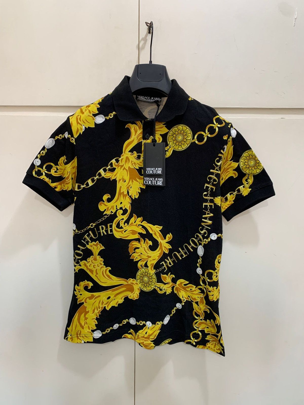 Versace Jeans Couture Print Chain Polo Couture Versace Jeans Culture size S new Size US S / EU 44-46 / 1 - 1 Thumbnail