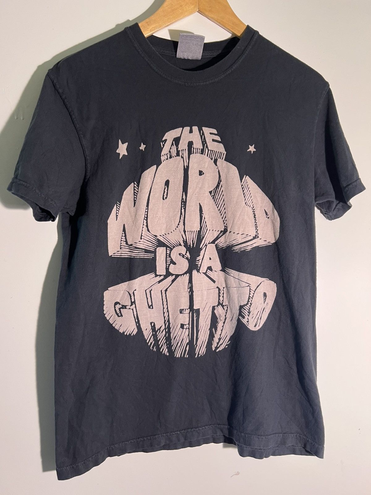 Band Tees Y2K 2000’s VTG Vintage WAR The World Is A Ghetto Band Shirt Size US S / EU 44-46 / 1 - 1 Thumbnail