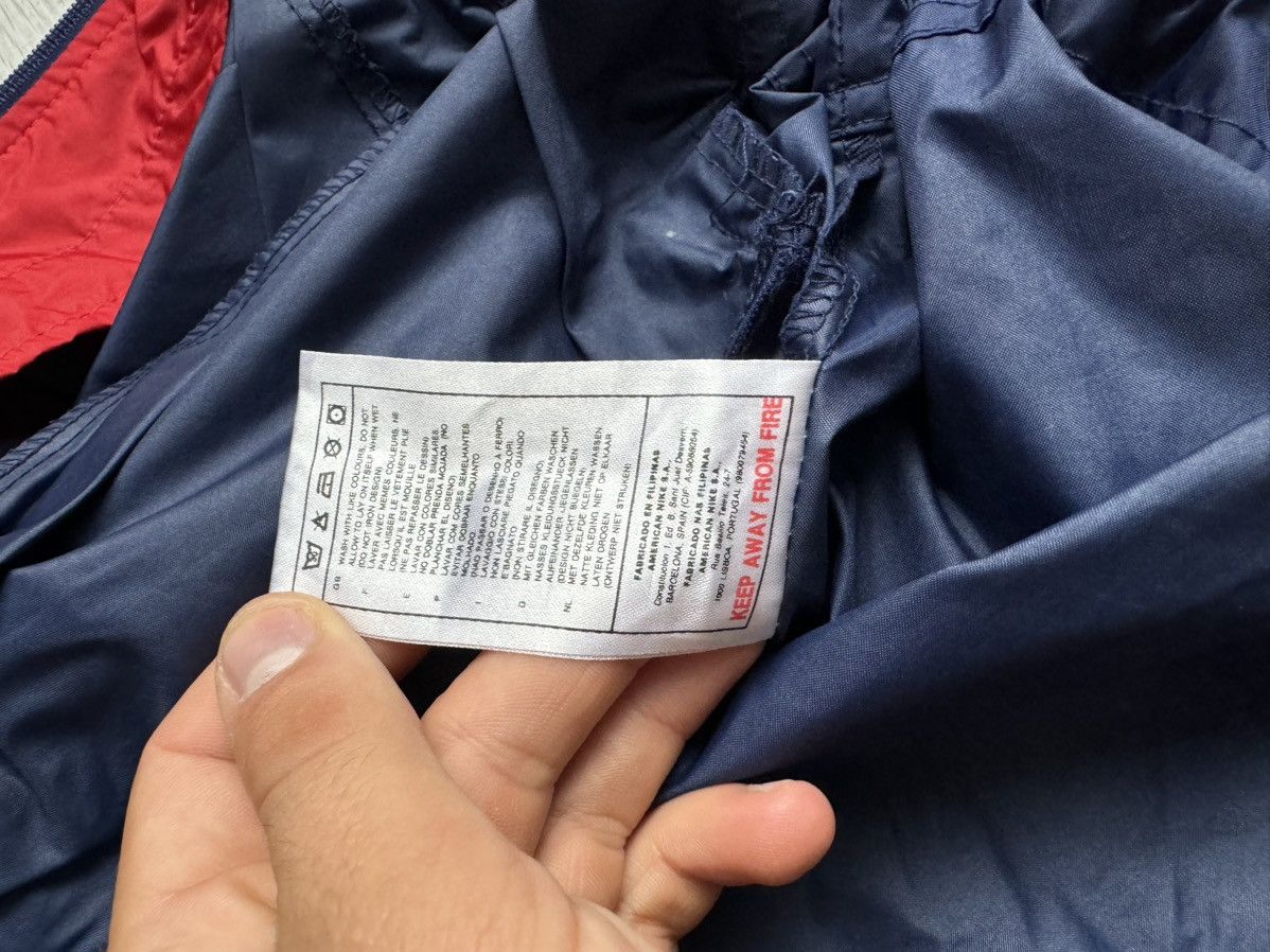 Nike × Vintage Vintage Nike USA Logo Oversized Nylon Jacket Size US L / EU 52-54 / 3 - 9 Thumbnail