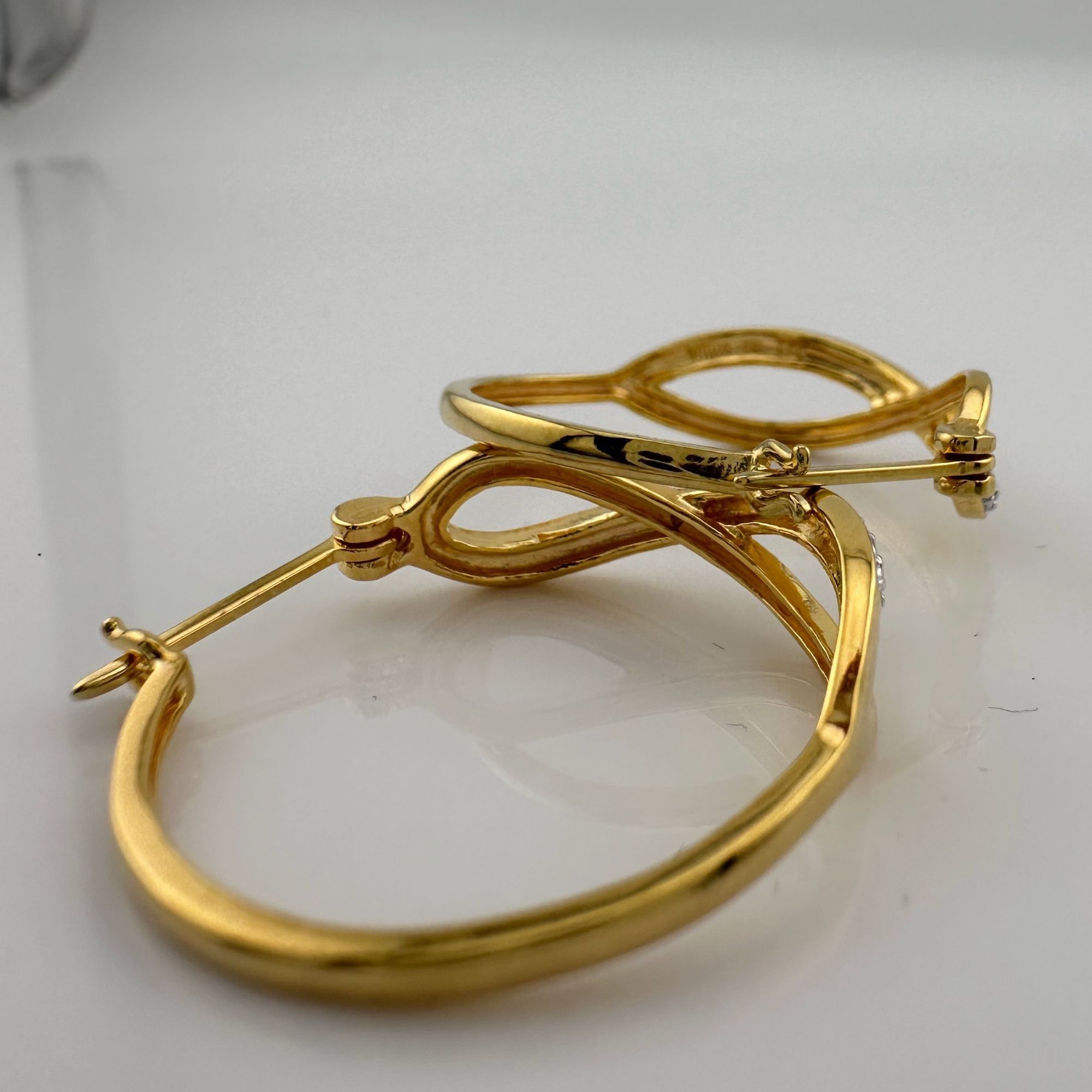 Other Beautiful Infinity Hoop Earrings Sterling 14kt Gold Overlay Size ONE SIZE - 11 Thumbnail