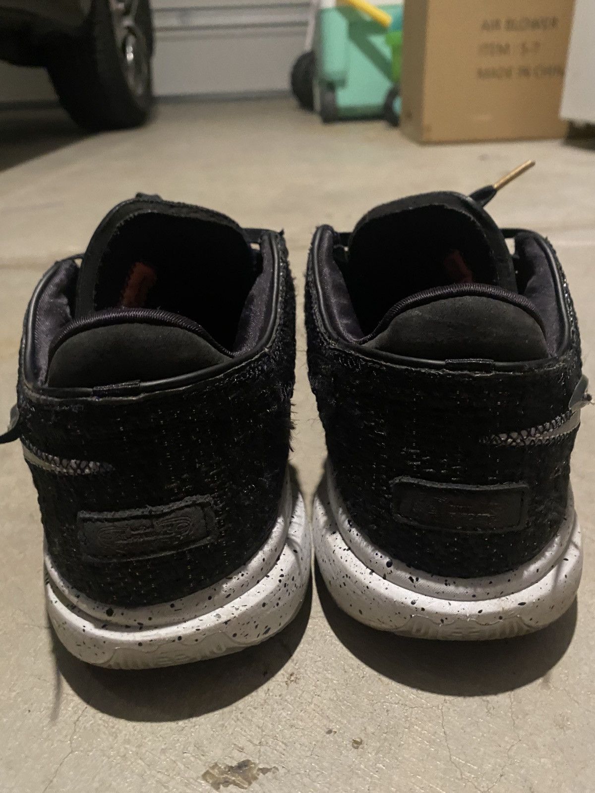 Nike Nike lebron 20 Black Metallic Gold Size US 11 / EU 44 - 5 Thumbnail