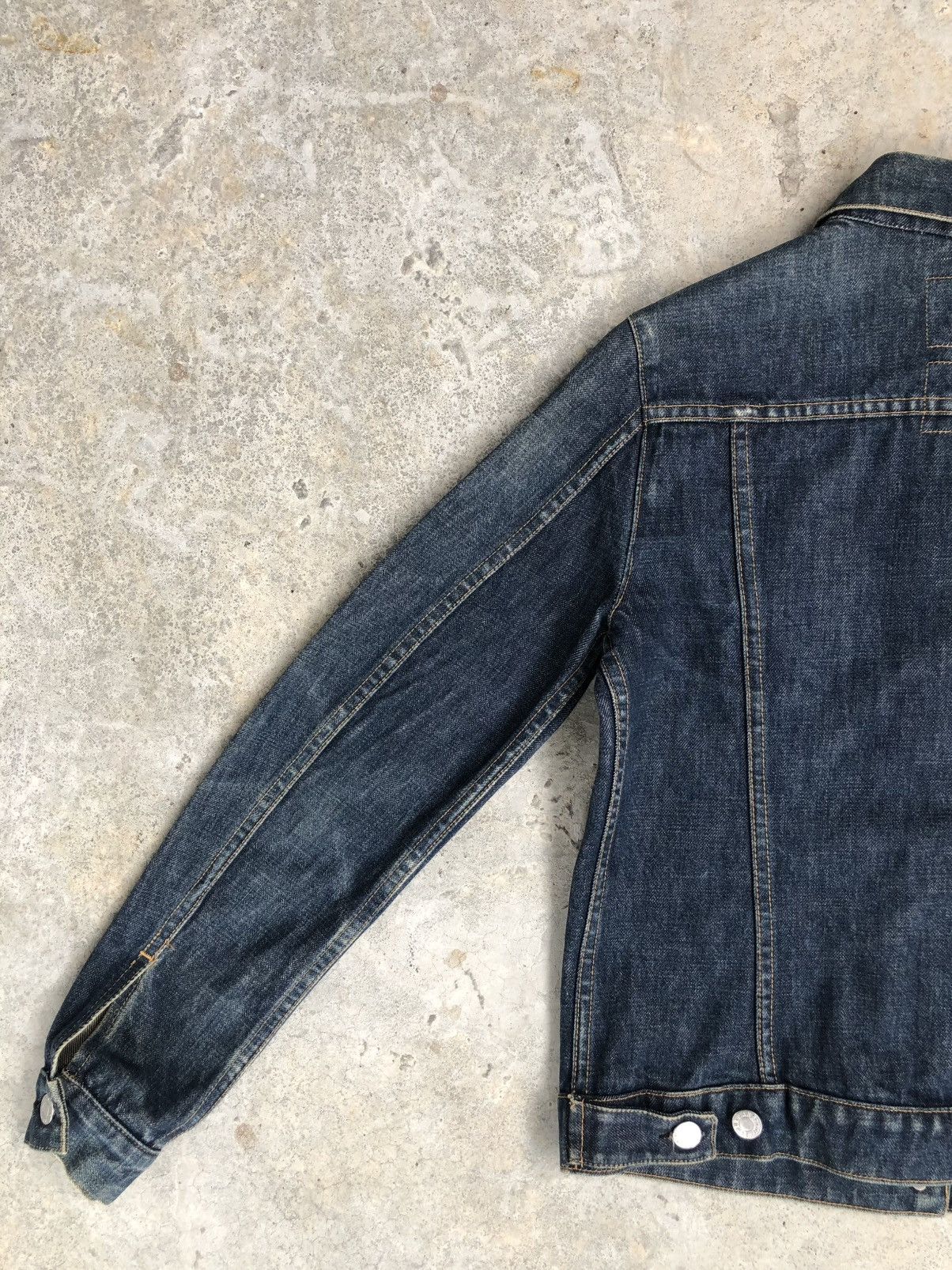 Helmut Lang Helmut Lang Denim Jacket Classic Denim Distressed Size US S / EU 44-46 / 1 - 6 Thumbnail