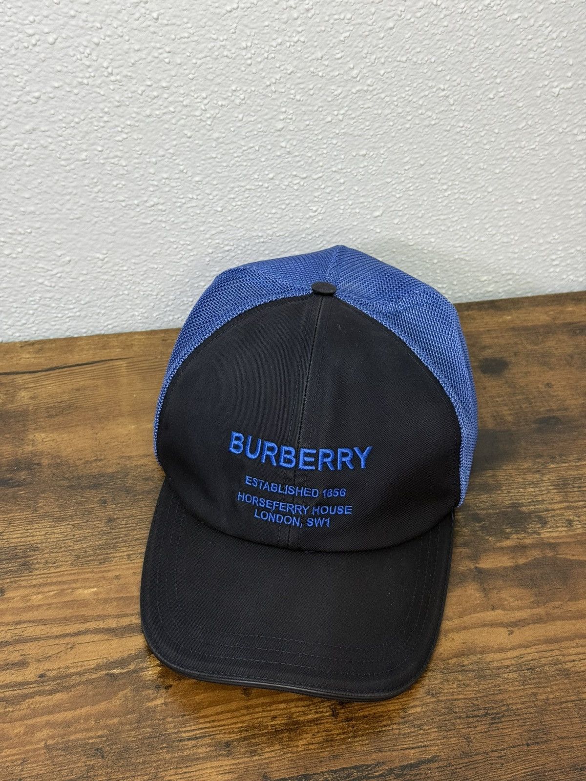 Burberry Burberry Horseferry Logo Baseball Cap Size ONE SIZE - 1 Thumbnail