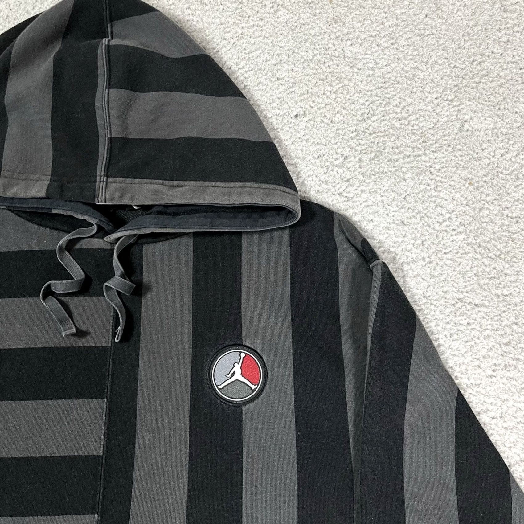 Jordan Brand Air Jordan Hoodie Mens M Gray Stripe Pullover Sweatshirt Retro Jumpman Y2K VTG Size US M / EU 48-50 / 2 - 7 Thumbnail