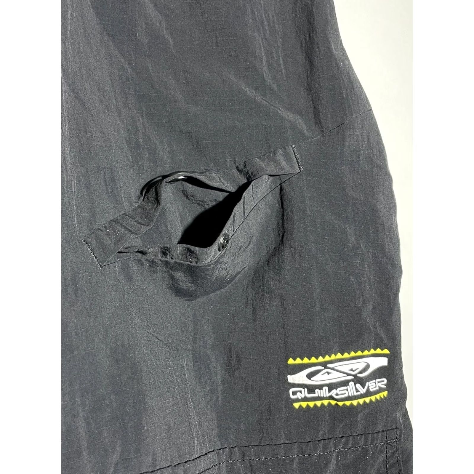 Quiksilver Quiksilver Nylon Y2k Streetwear Style Multi Pocket Sleeveless Jacket XL Black Casual Surf Streetwear Mens Jacket Size US XL / EU 56 / 4 - 7 Thumbnail