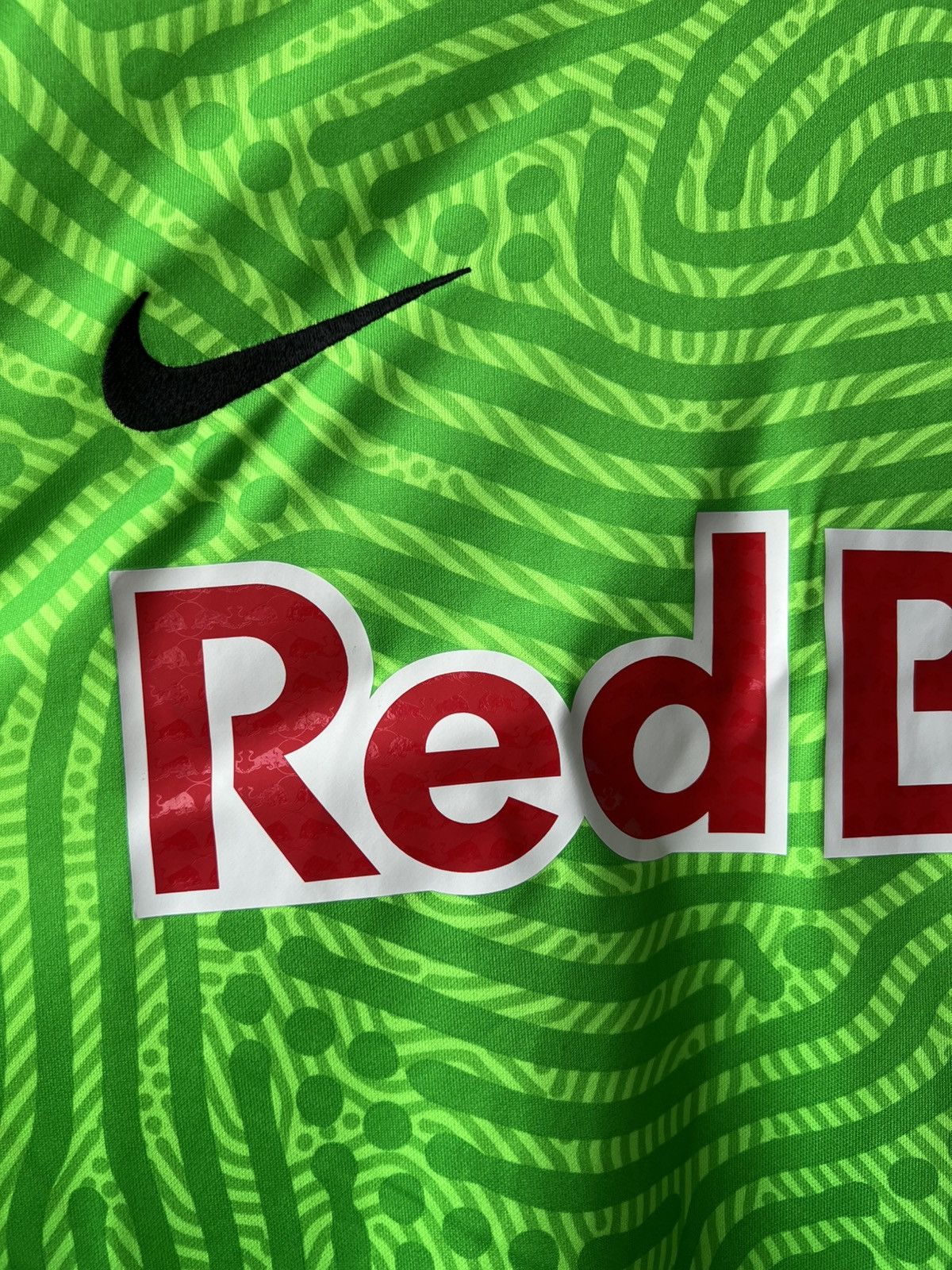 Nike 2021/22 SALZBURG #33 WALKE PLAYER ISSUED MATCH WORN JERSEY Size US XL / EU 56 / 4 - 6 Thumbnail
