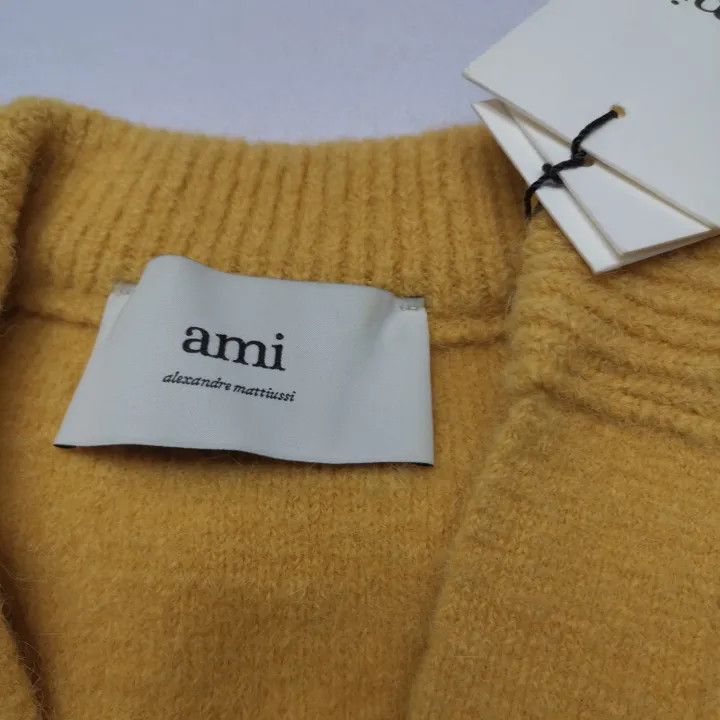 AMI AMIPARIS V-Neck Heart Cardigan Sweater -2507 Size US M / EU 48-50 / 2 - 4 Thumbnail