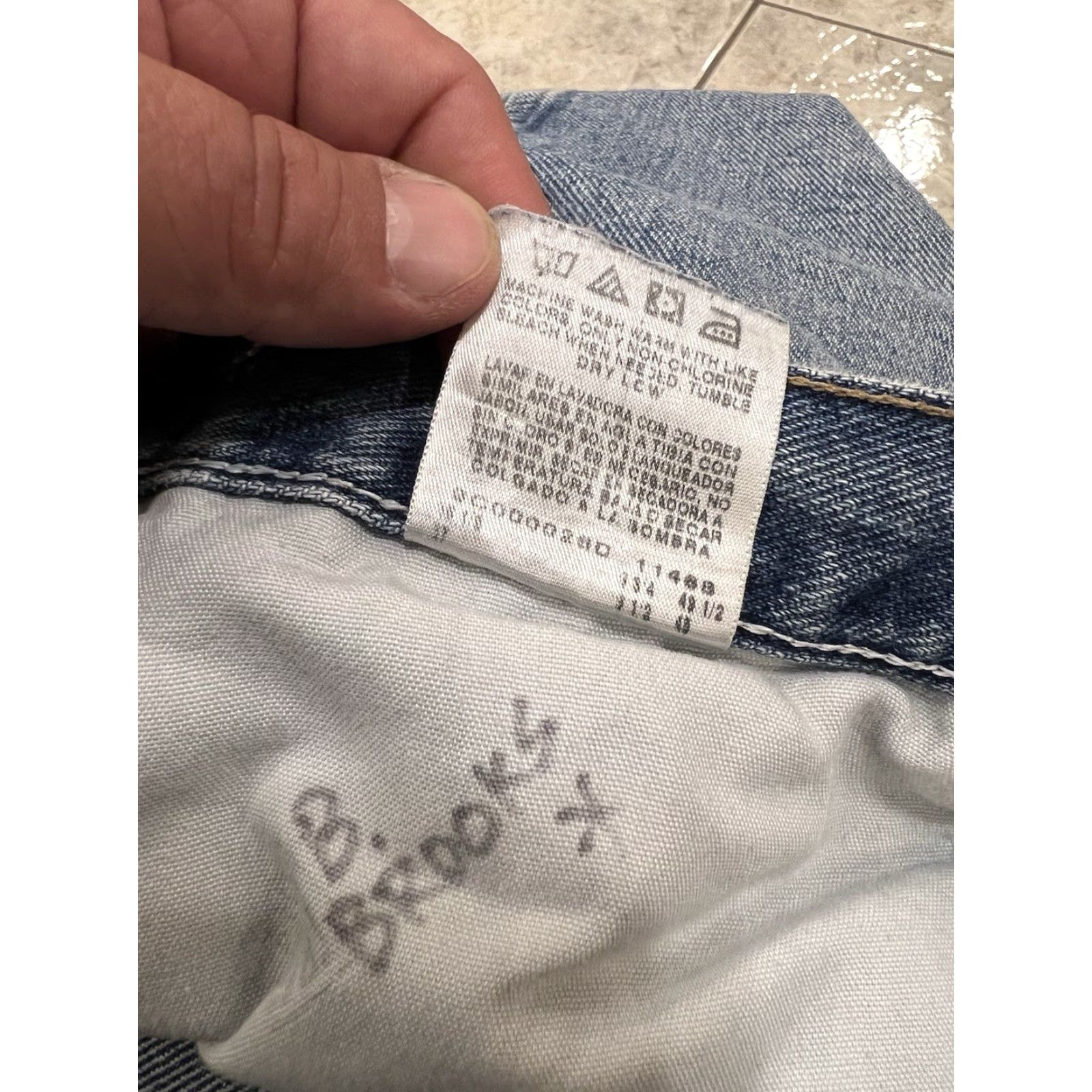 Wrangler Wrangler Denim 36 Mens Relaxed Fit 9" Shorts Bermuda Jorts Distressed Denim Blue Light Wash 5 Pocket Cargo Workwear Casual Outdoor Mens Size US 36 / EU 52 - 8 Thumbnail