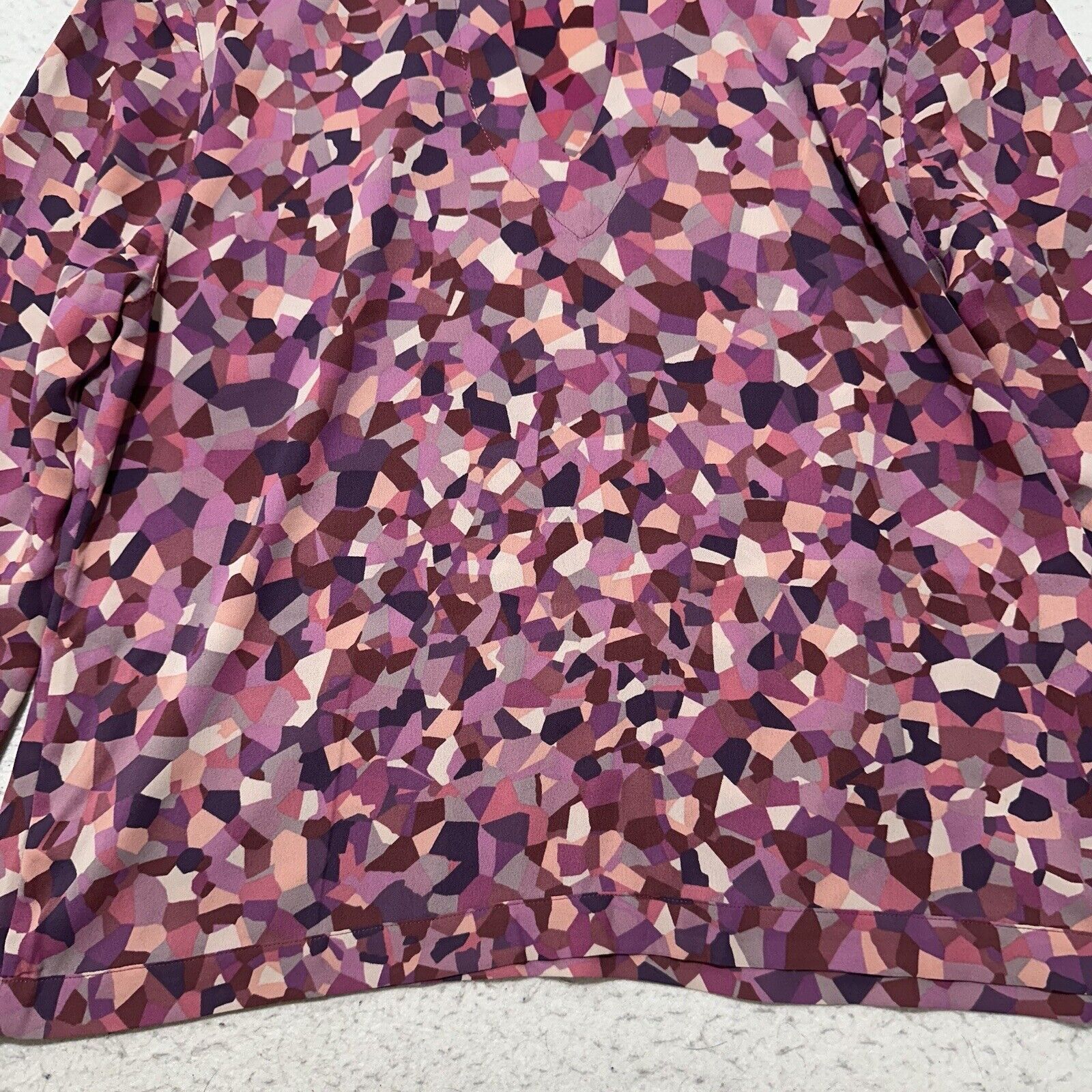 Other Cabi Medium Pink Kaleidoscope Blouse Lightweight Geometric Size M / US 6-8 / IT 42-44 - 12 Thumbnail