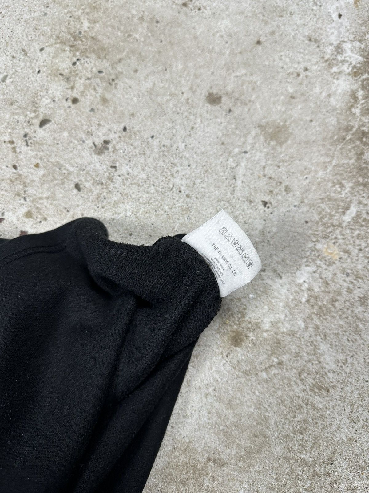 Ikea Vintage Y2K Ikea Black Taped Tee T Shirt Size US M / EU 48-50 / 2 - 9 Thumbnail