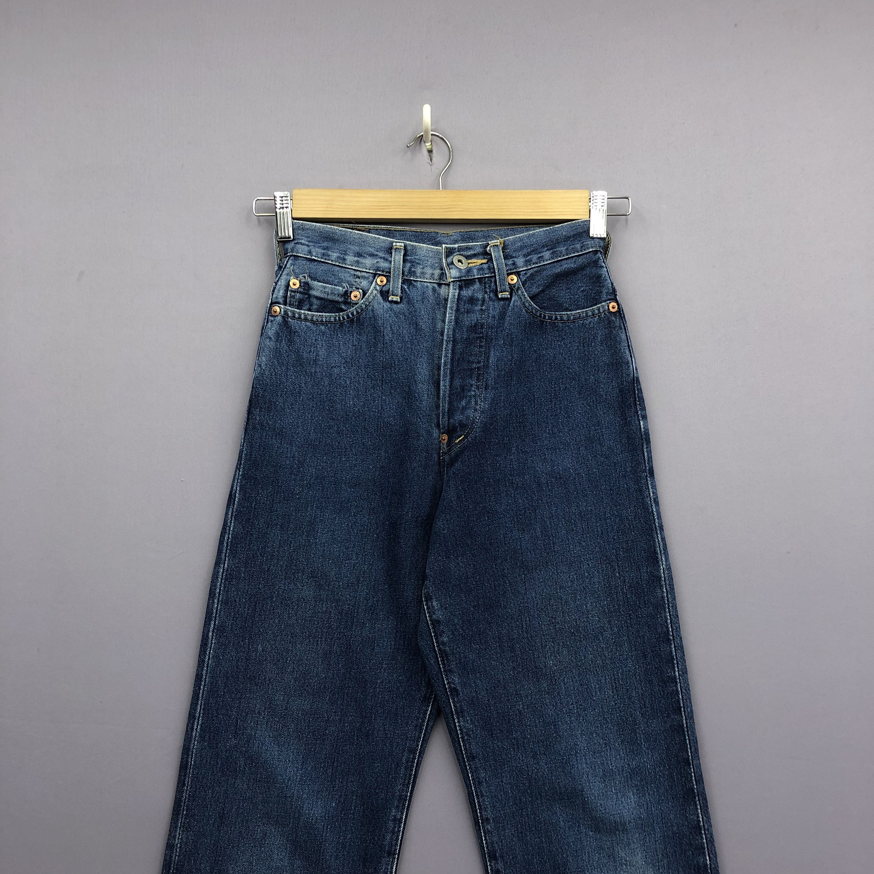 Levi's Vintage Levis 701XX Buckle Selvedge Jeans Redline Denim Size 24" / US 00 / IT 34 - 3 Thumbnail