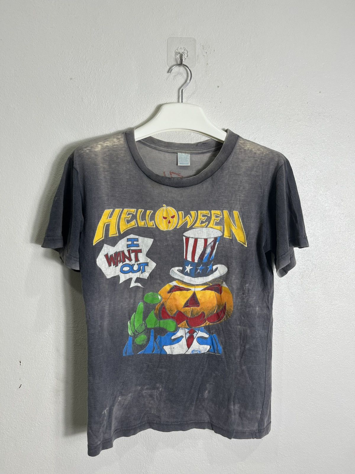 Vintage Vintage 1988’s HELLOWEEN Distrssed Tour Band Tshirt Size US M / EU 48-50 / 2 - 1 Thumbnail