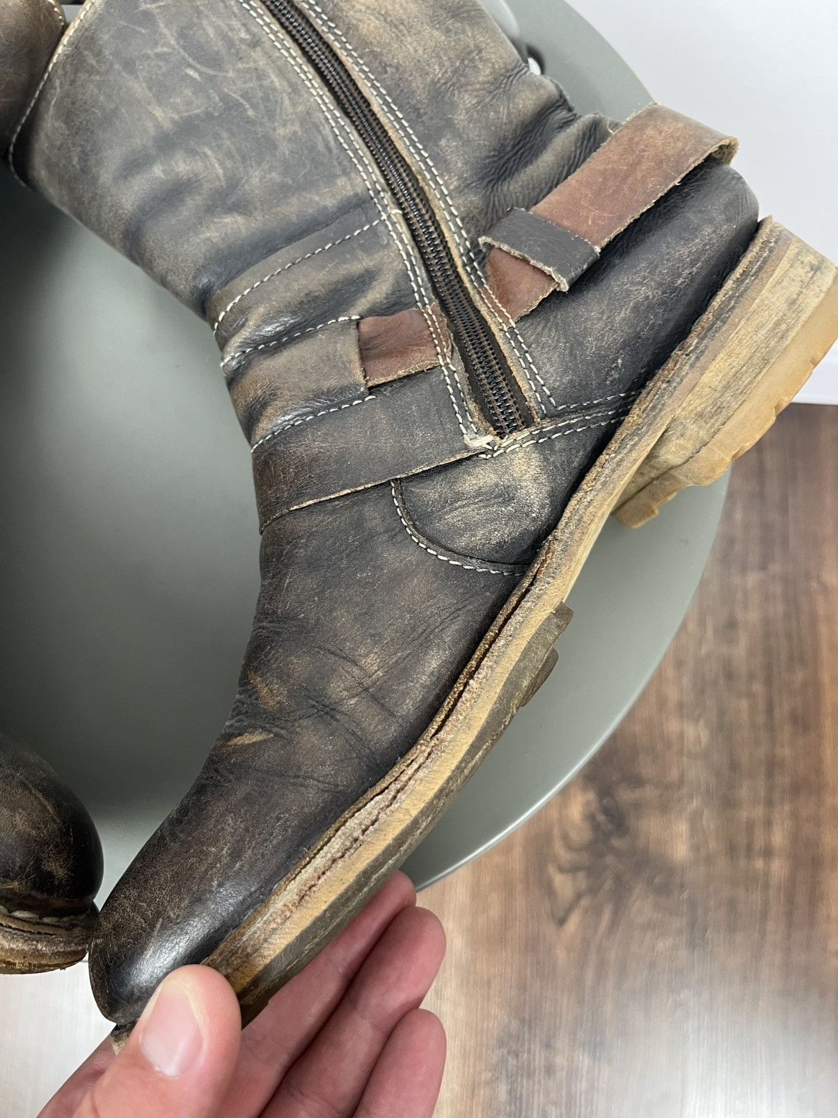 Fly London Fly London Distressed Leather Moto Boots Avant-Garde EU39 Size US 8.5 / EU 41-42 - 15 Thumbnail