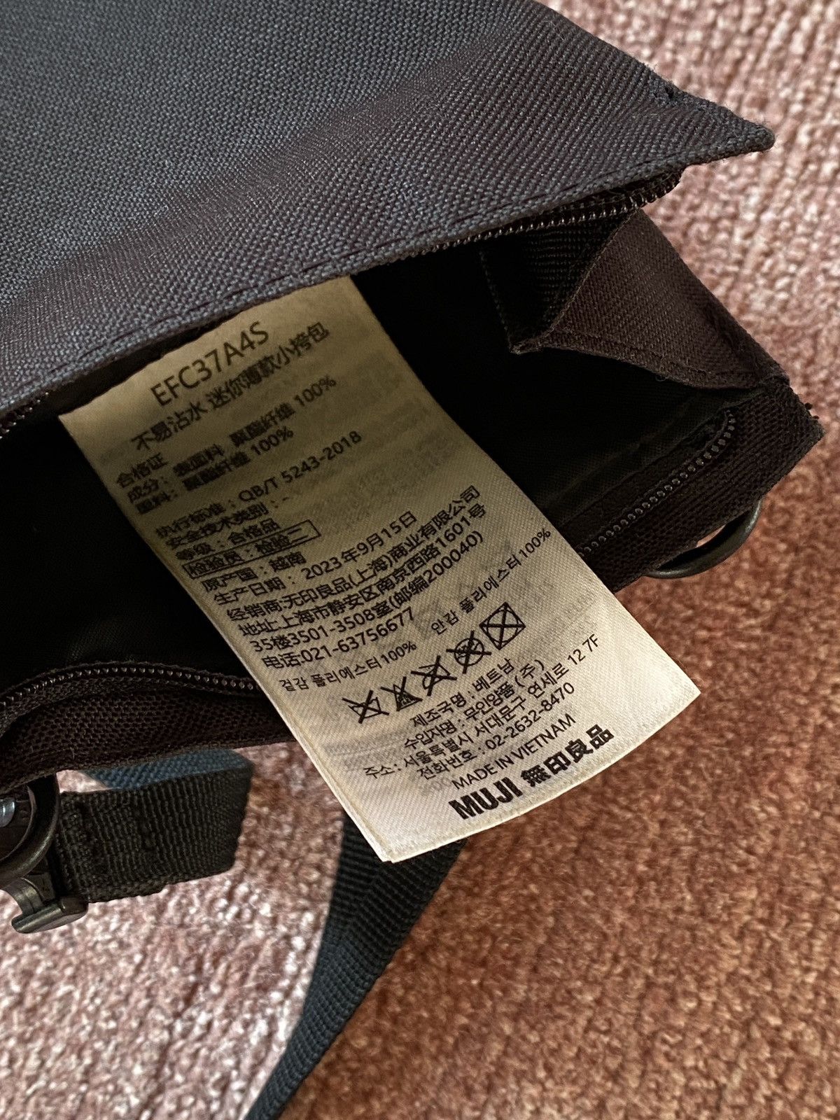Muji Muji Black Mini Crossbody Bag Size ONE SIZE - 9 Thumbnail