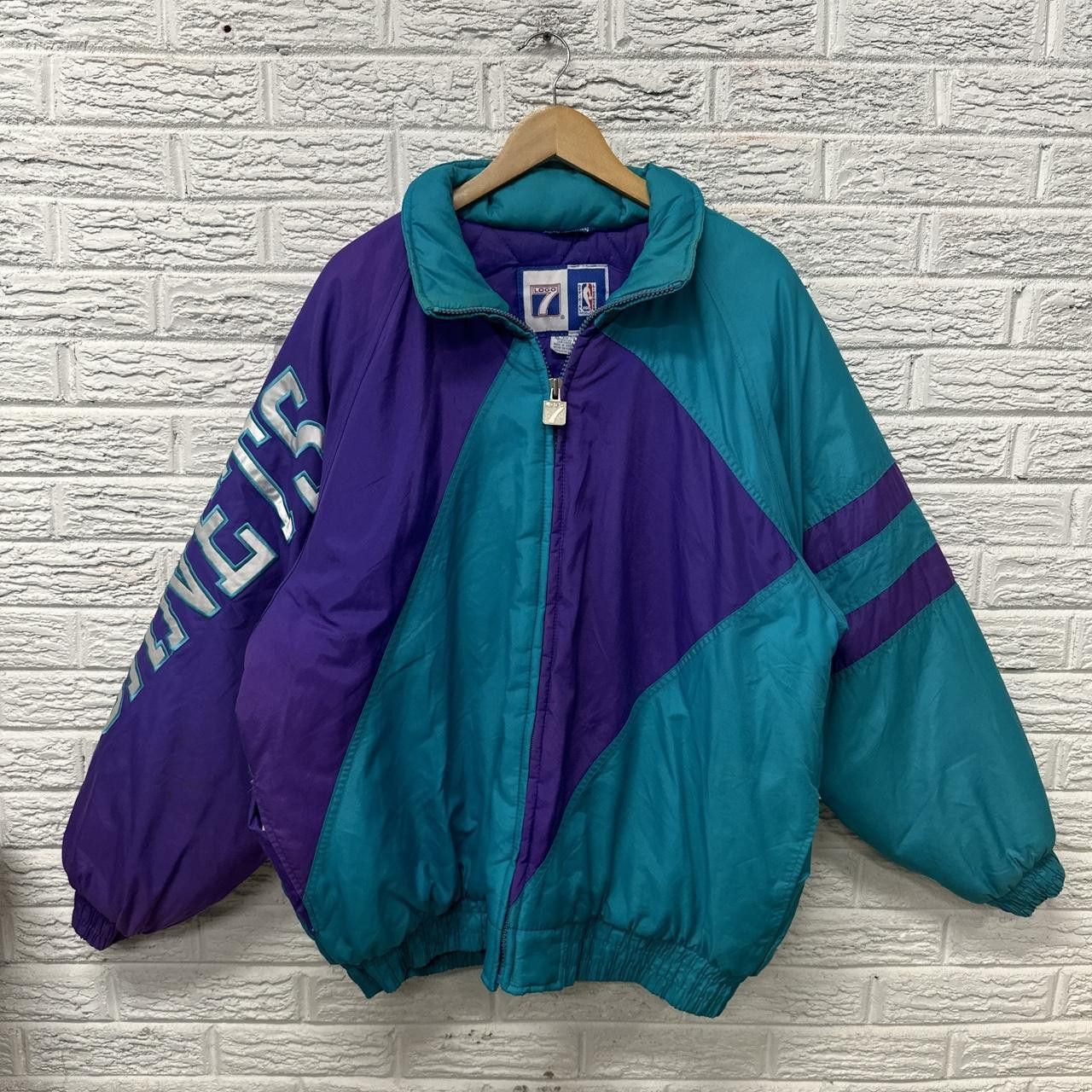 Starter Vintage Logo 7 Charlotte Hornets Zip Up Puffer Jacket XL Size US XL / EU 56 / 4 - 3 Thumbnail