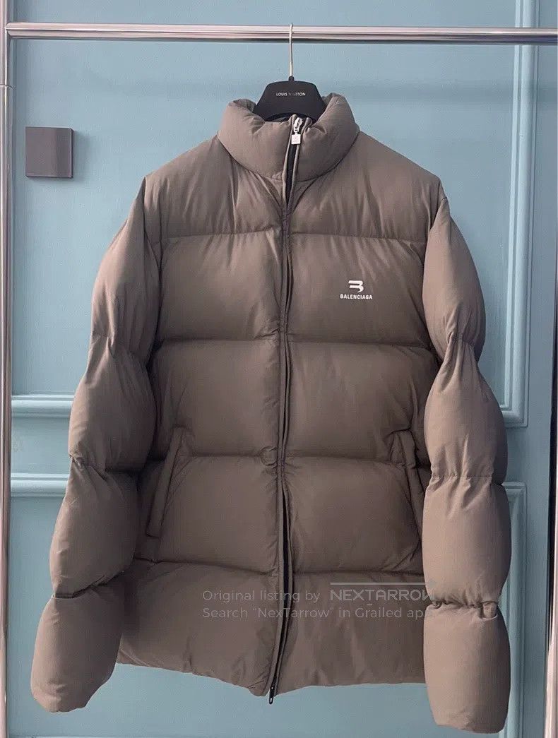 Balenciaga Balenciaga Brown double hook pattern logo down jacket coat Size US XS / EU 42 / 0 - 1 Thumbnail