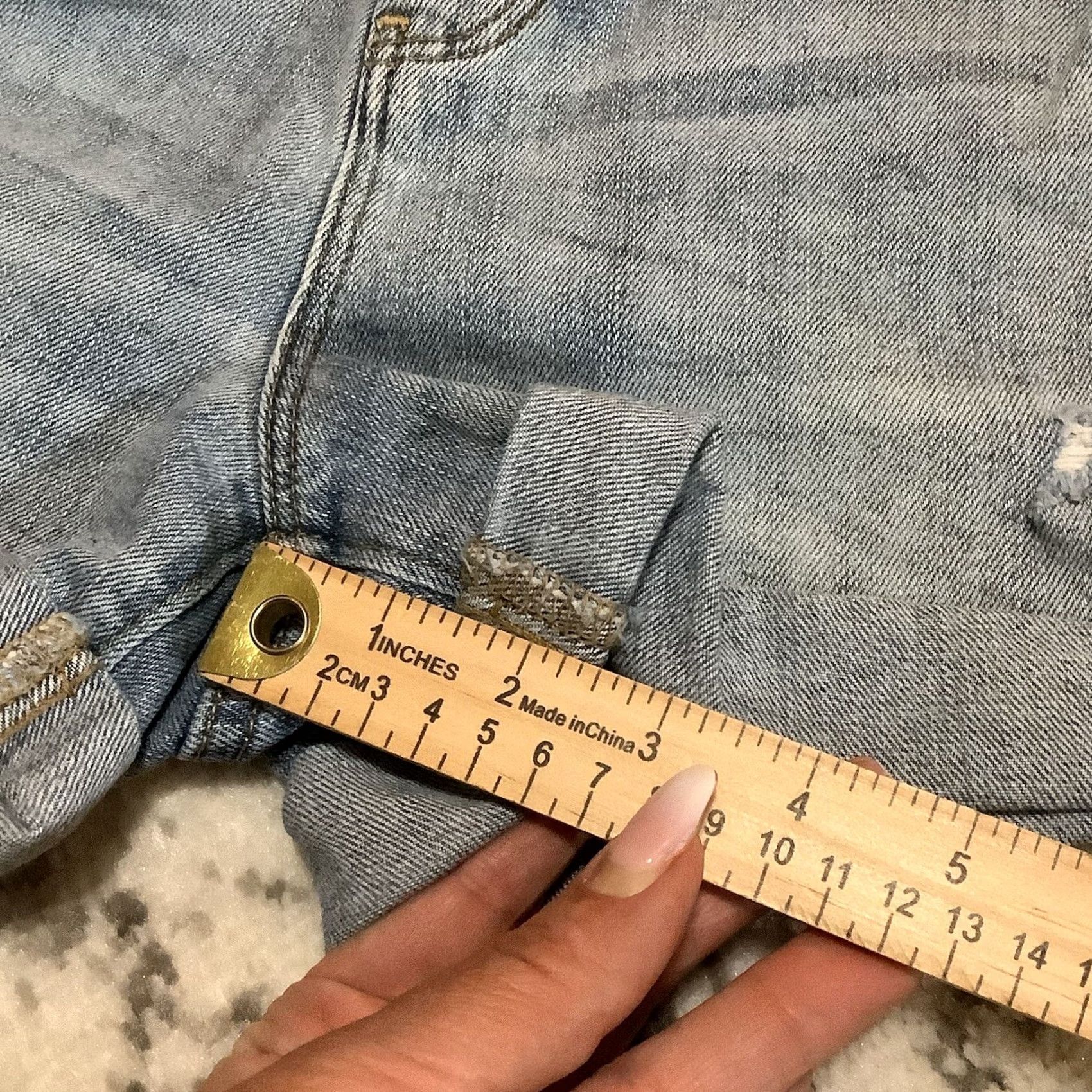 Old Navy Old Navy Jeans Shorts Womens 2 Denim Boyfriend Cuffed Embroidered Distressed Blue Denim Chino Style Regular Womens Size 26" / US 2 / IT 38 - 4 Thumbnail