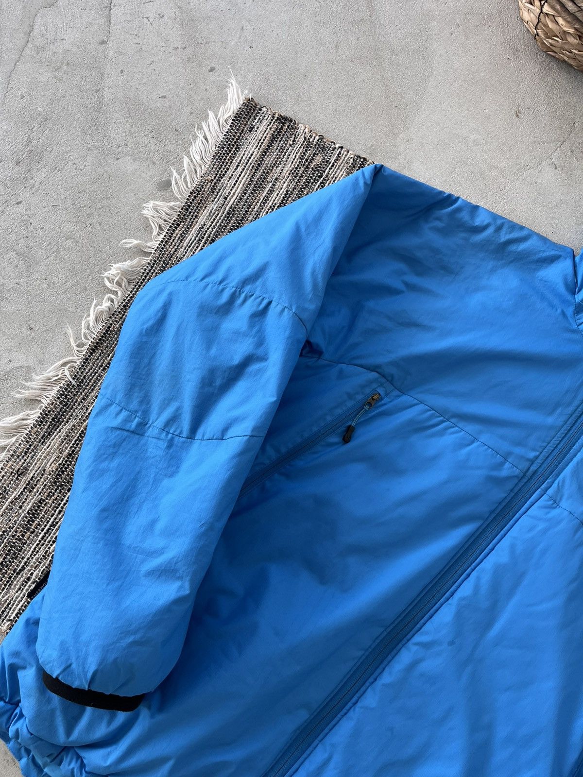Haglofs Vintage Haglöfs Lightweight Down Jacket Blue outdoor Y2K Size US L / EU 52-54 / 3 - 5 Thumbnail