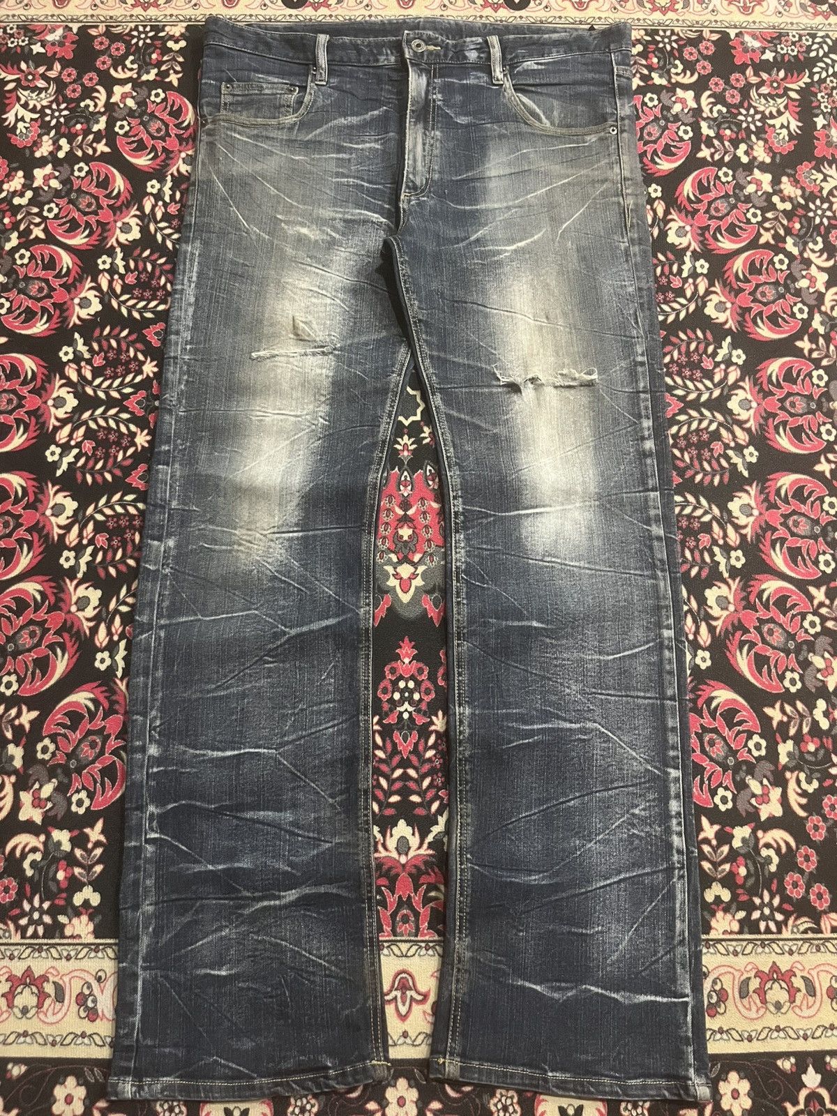 Japanese Brand Vintage Japanese Brand Blue Cracked Washed Ripped Jeans Size US 36 / EU 52 - 1 Thumbnail