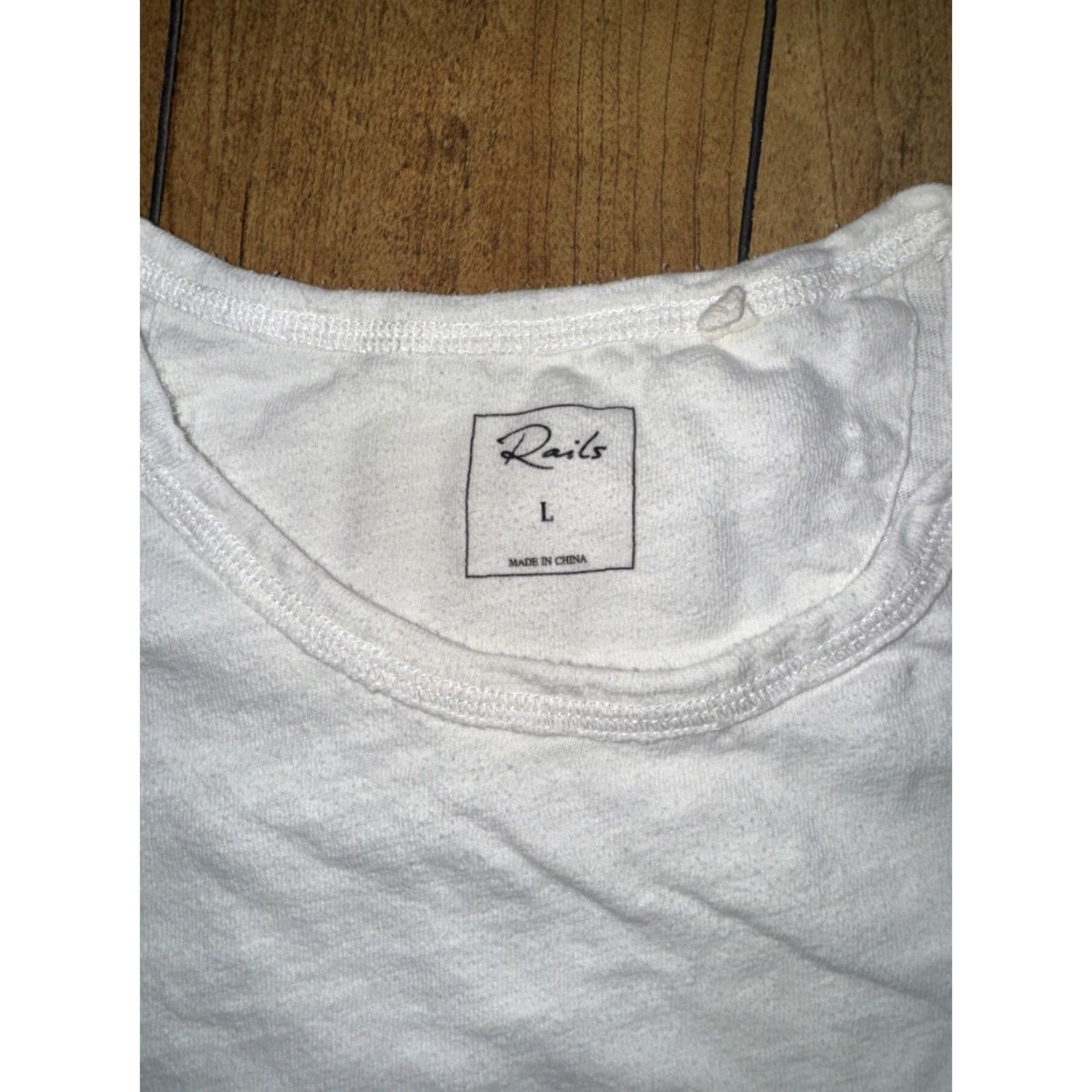 Rails Rails Men’s White Textured T-Shirt Large L Short Sleeve Crewneck Cotton Premium Basics Pockets Beach Retro Designer Vintage No N/A Size US L / EU 52-54 / 3 - 5 Thumbnail