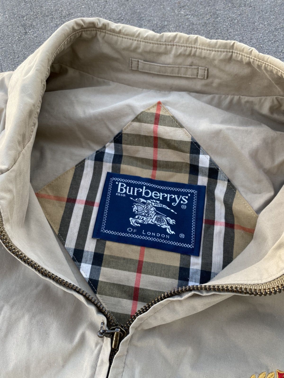 Burberry Vintage Burberrys Crest Logo Jacket Size US L / EU 52-54 / 3 - 6 Thumbnail
