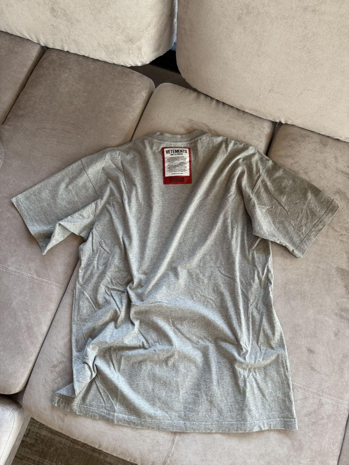 Vetements Grey Vetements Logo Back Label Size US L / EU 52-54 / 3 - 3 Thumbnail