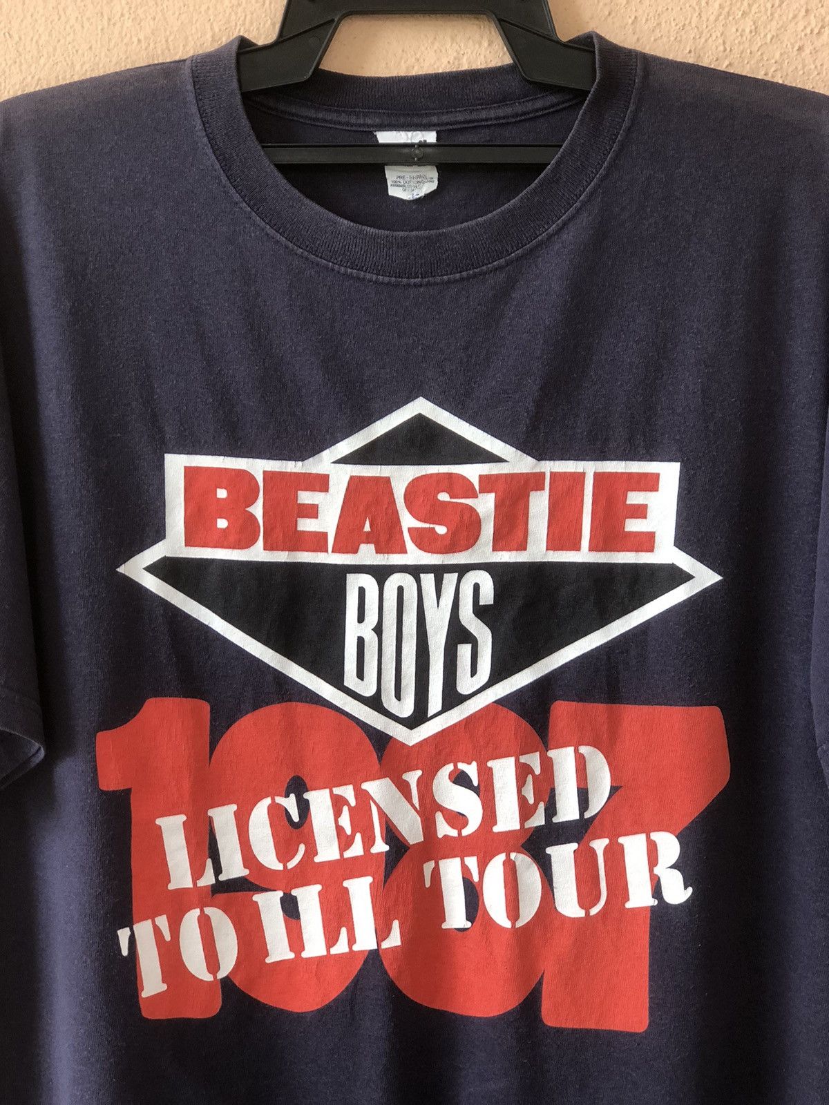 Band Tees Vintage BEASTIE BOYS Hip Hop Rap Tee Size US L / EU 52-54 / 3 - 2 Thumbnail