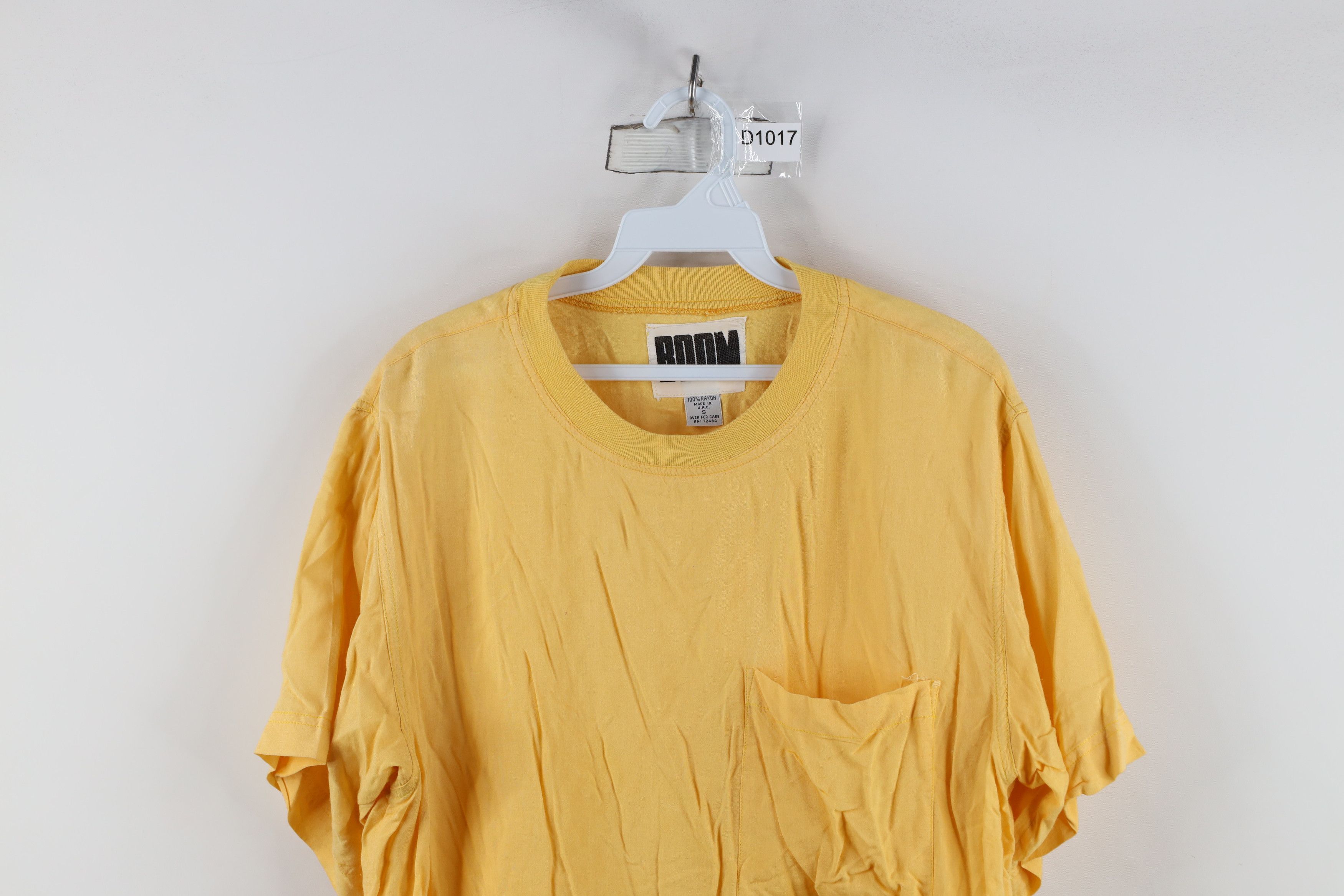 Vintage Vintage 90s Streetwear Rayon Gabardine Pocket T-Shirt Yellow Size US S / EU 44-46 / 1 - 2 Thumbnail