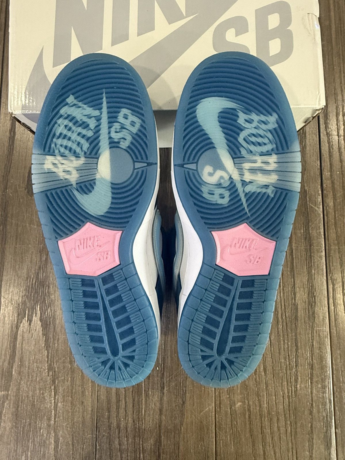 Nike ⚡️ Born x Raised SB Dunk Low FN7819-400 Size 13 NEW! ⚡️ Size US 13 / EU 46 - 9 Thumbnail