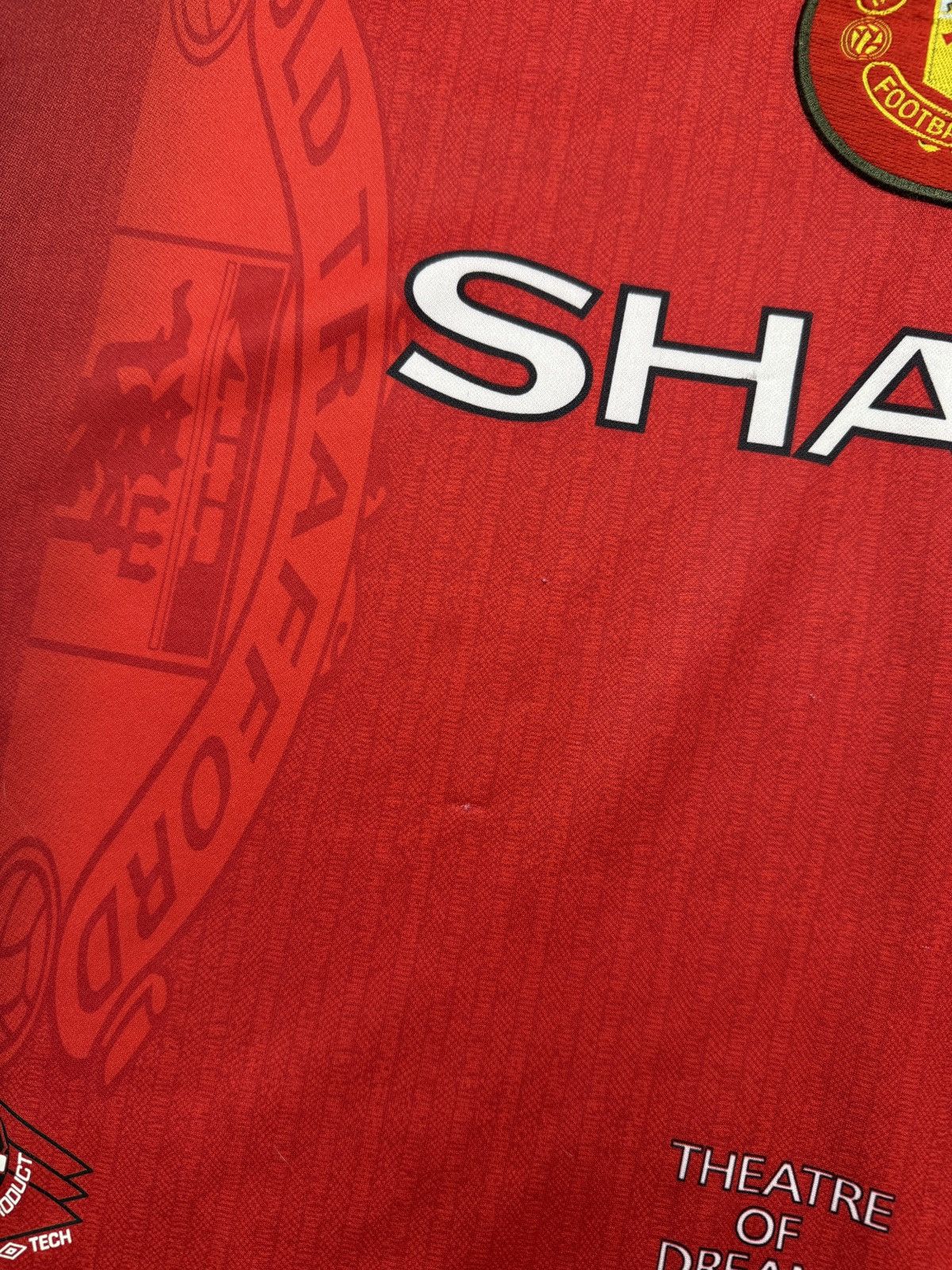 Umbro UMBRO SHARP MANCHESTER UNITED 90s JERSEY Size US M / EU 48-50 / 2 - 15 Thumbnail