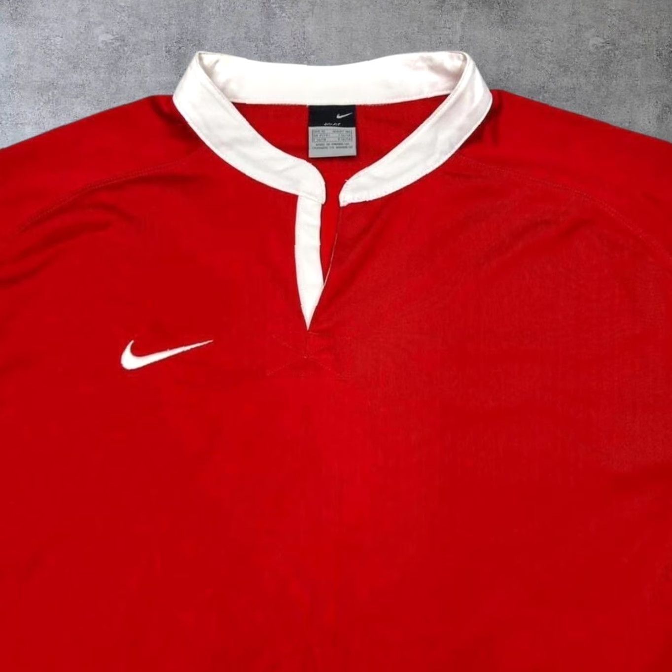 Nike Nike Dri-Fit Embroidered Mini Swoosh Logo Polyester Sports Rugby Jersey Shirt XL Red Men T-Shirt Pullover Short Sleeve Activewear Shirt Size US XL / EU 56 / 4 - 3 Thumbnail