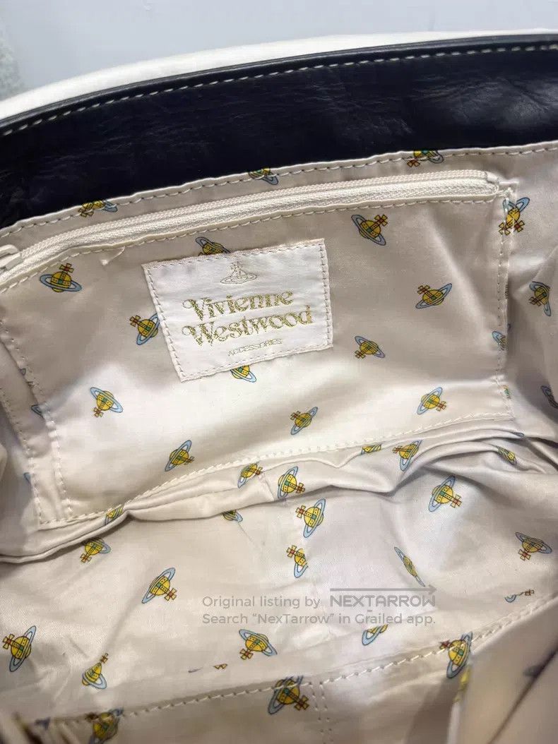 Vivienne Westwood Vivienne Westwood size os Classic Black Leather Saturn Text Size ONE SIZE - 8 Thumbnail