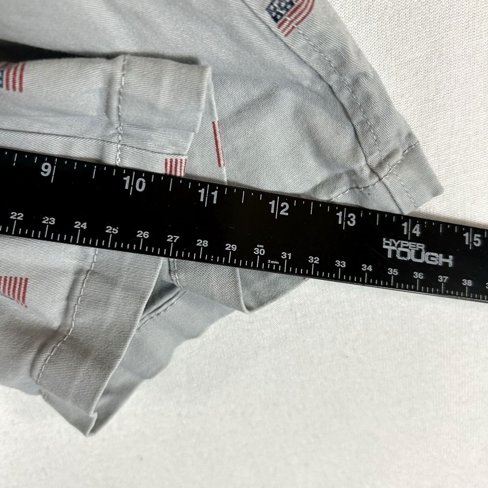 Vintage Falls Creek Mens 34 Gray Chino Shorts Mid Rise USA Flag Pattern 11in Inseam Everyday Casual Shorts Size US 34 / EU 50 - 7 Thumbnail
