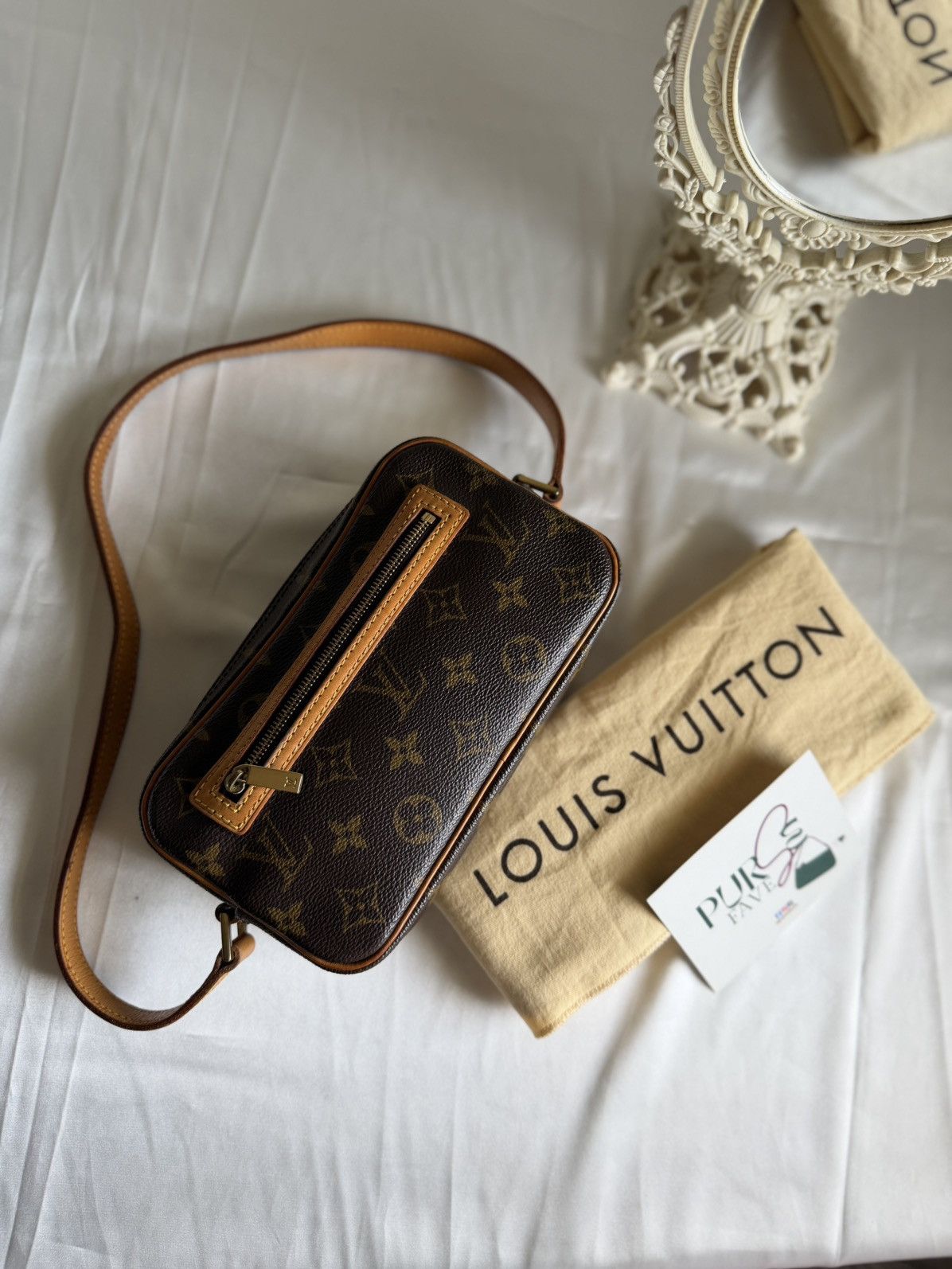 Louis Vuitton Authentic LOUIS VUITTON Cité PM Brown Monogram Shoulder Bag Size ONE SIZE - 19 Thumbnail