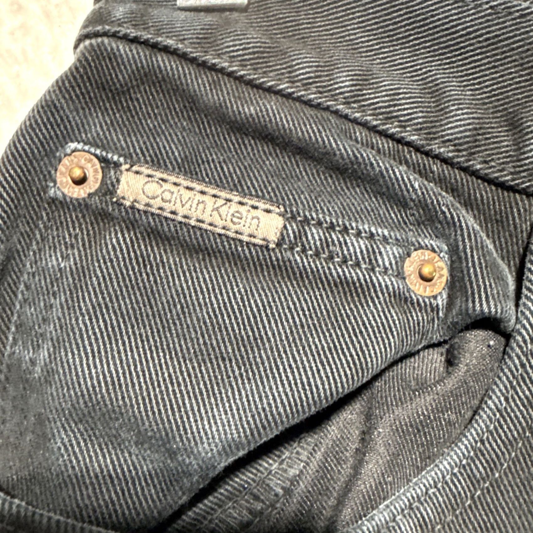 Calvin Klein VINTAGE Calvin Klein Jeans Men’s 5 Pocket Easy Fit Black Denim 34 x 27 90s Tapered Rise Mid 90s Denim Pockets Zip Button Dark Wash United States Size US 34 / EU 50 - 2 Thumbnail