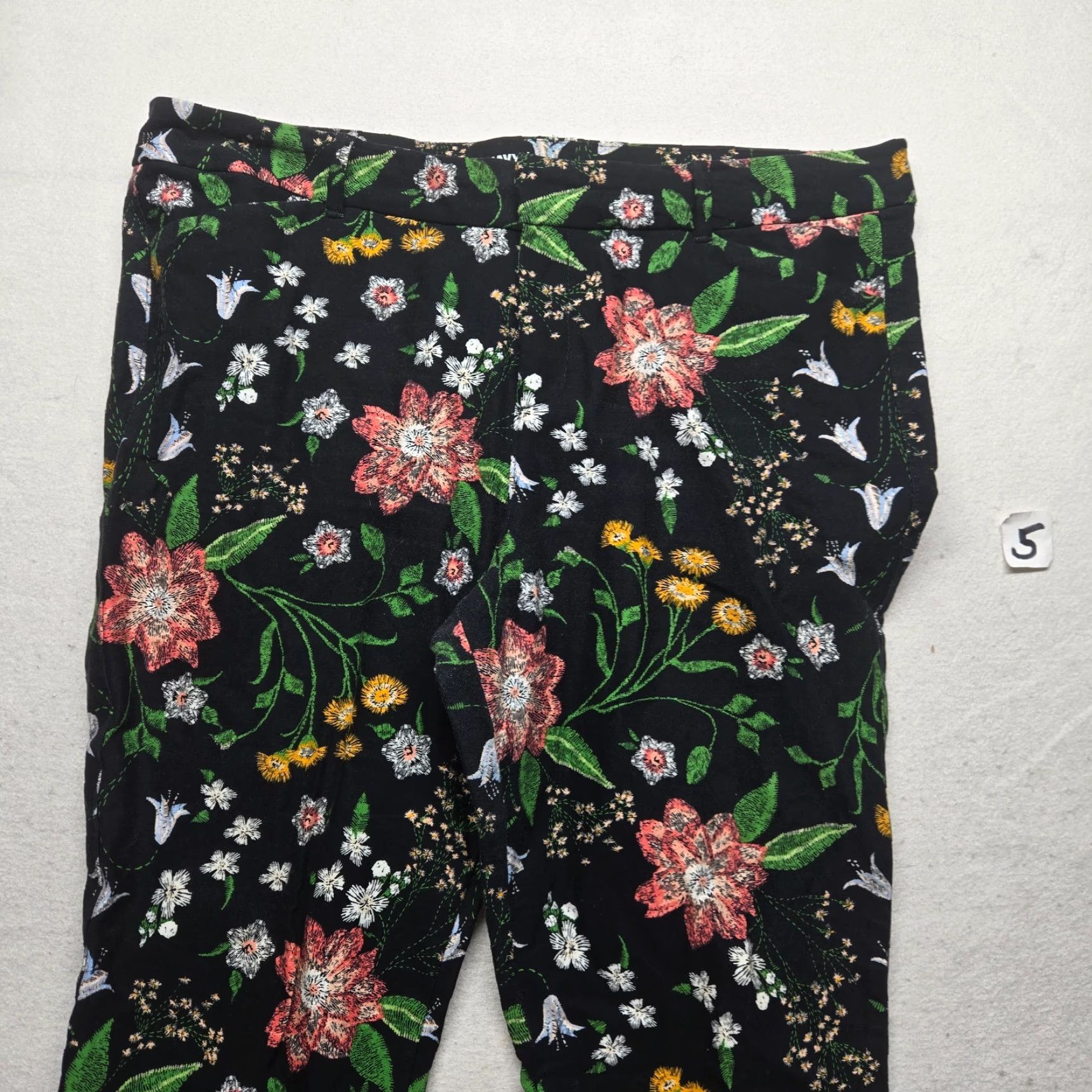 Vintage Nostalgia Collections Green Pants Women Adult Size 36 Casual Pockets Skinny Ankle Size 25" / US 0 / IT 36 - 2 Thumbnail