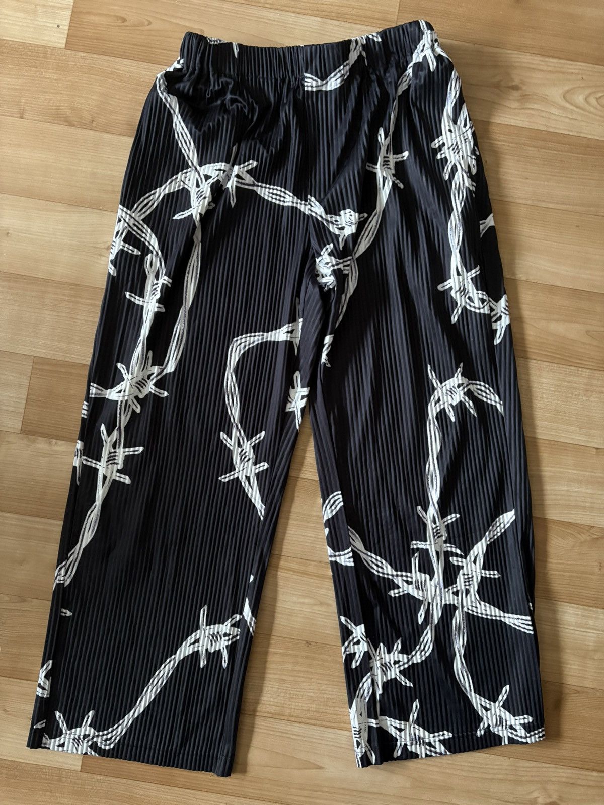 Jaded London Jaded London pleated pants Size US 32 / EU 48 - 1 Thumbnail