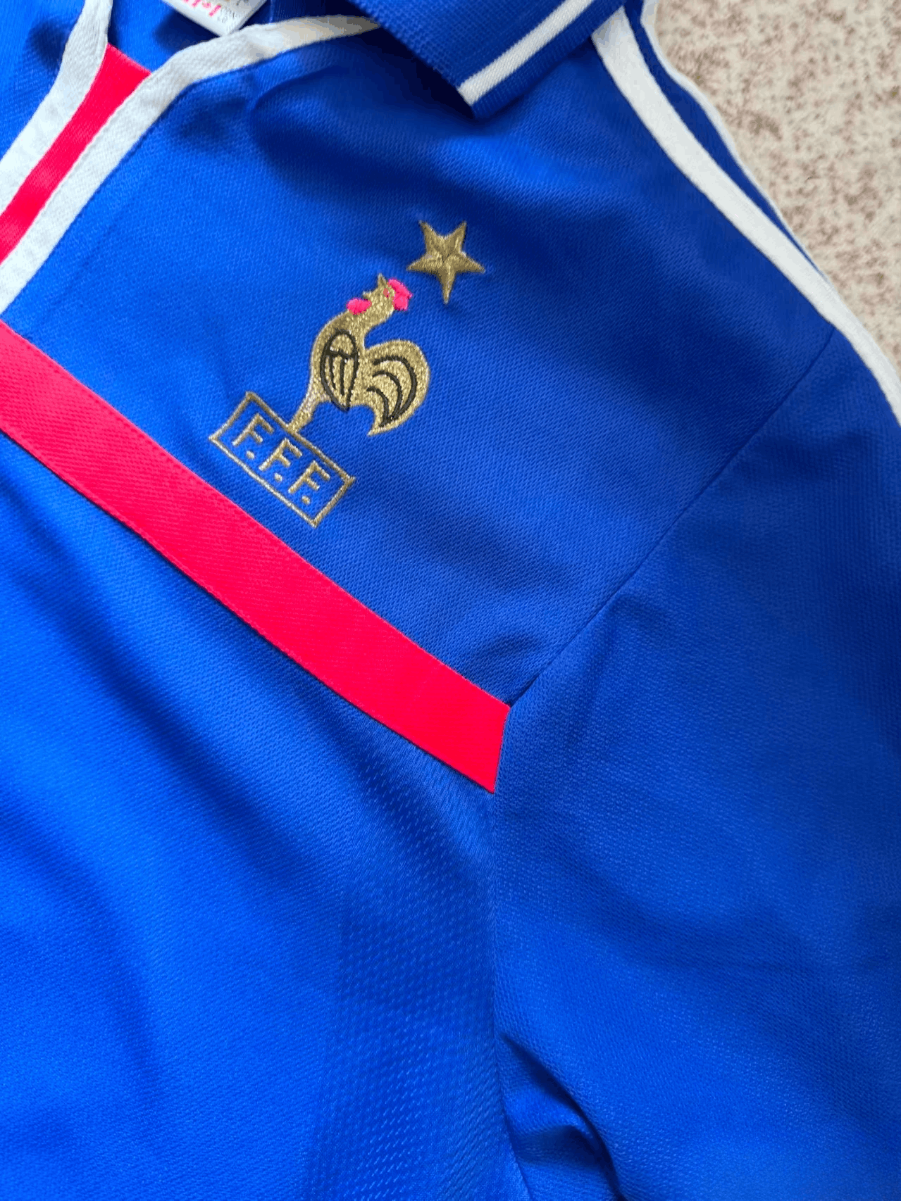 Other 2000 France 10 Zidane Jersey Home Size US M / EU 48-50 / 2 - 4 Thumbnail