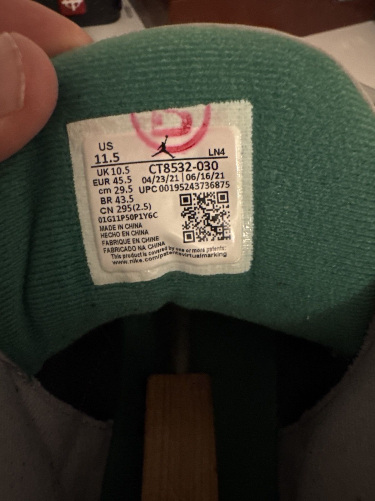 Jordan Brand Jordan 3 Forest Green 11.5 US Size US 11.5 / EU 44-45 - 8 Thumbnail