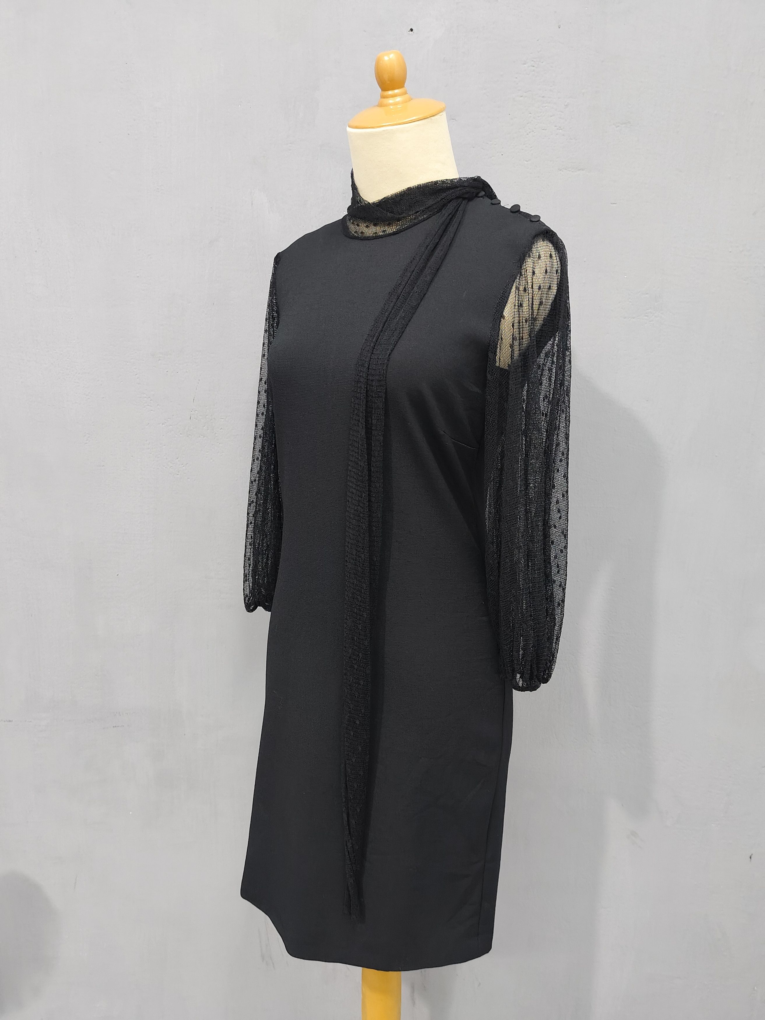 Valentino 00s Red Valentino❤️‍🔥Gothic Romantic Sheer Lace Sleeve Size M / US 6-8 / IT 42-44 - 3 Thumbnail